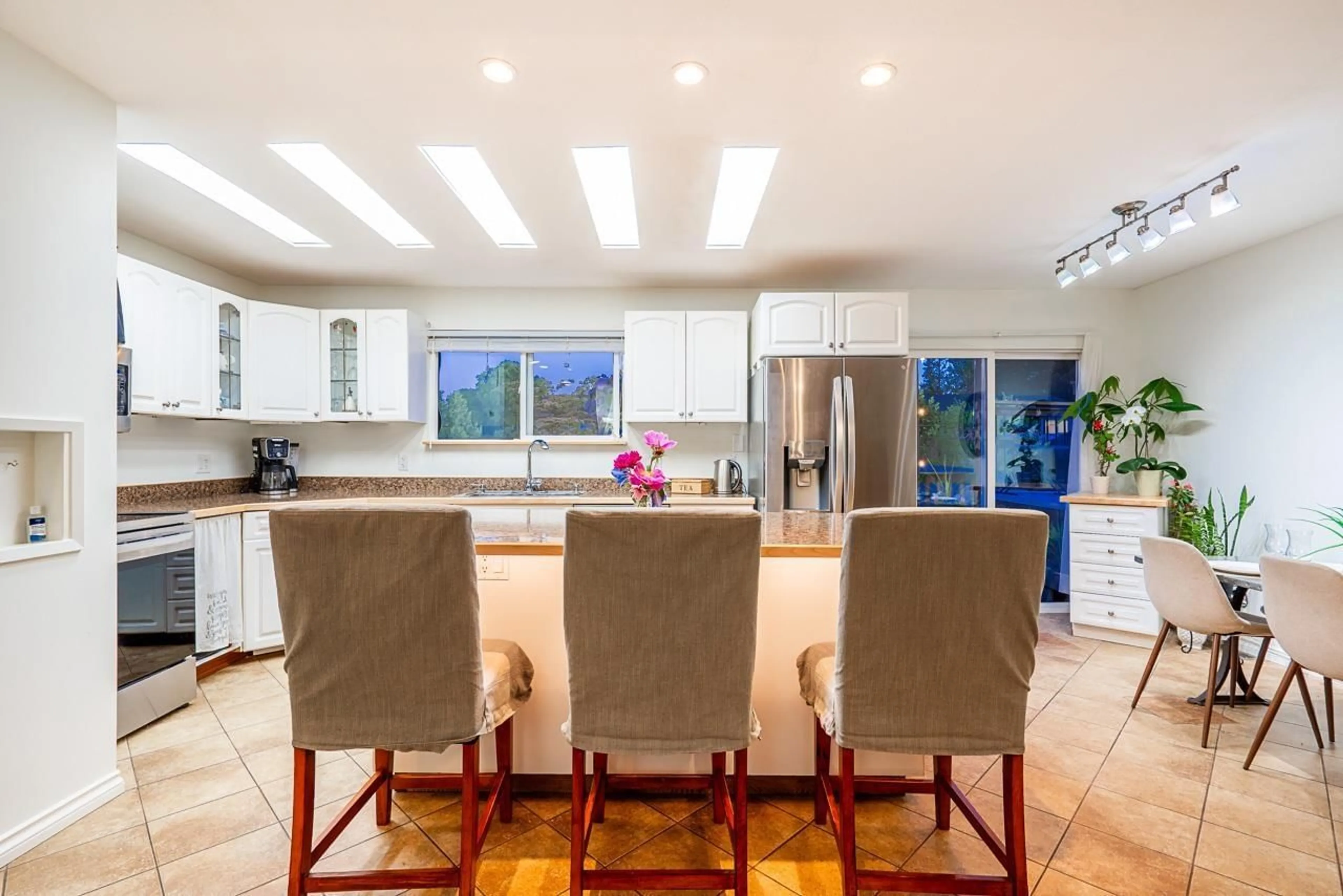Unknown for 26680 33 AVENUE, Langley British Columbia V4W3G2