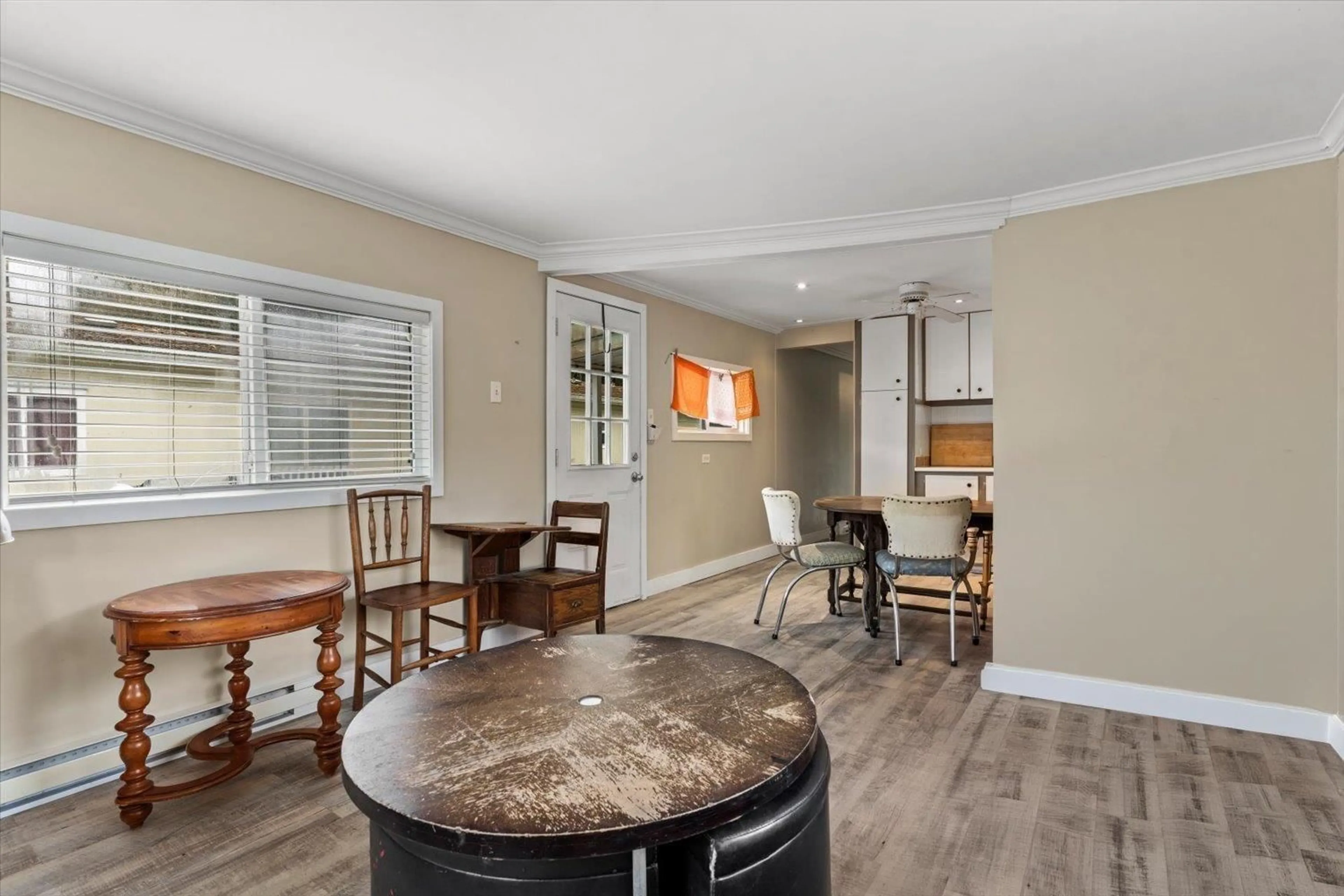 Open concept kitchen, unknown for 28 - 3942 COLUMBIA VALLEY ROAD, Cultus Lake British Columbia V2R5B1