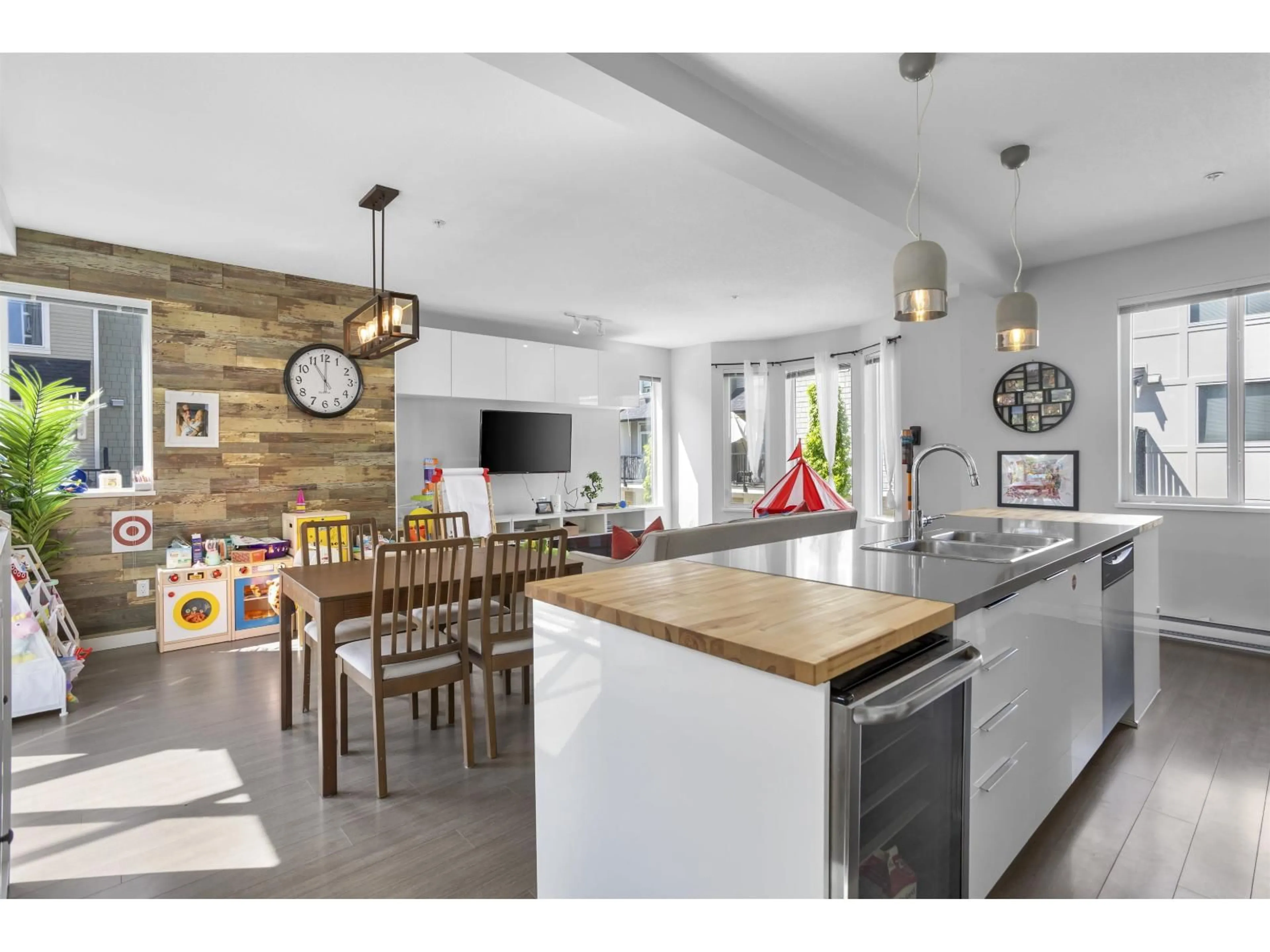 Open concept kitchen, unknown for 8 - 8138 204 STREET, Langley British Columbia V2Y0T4