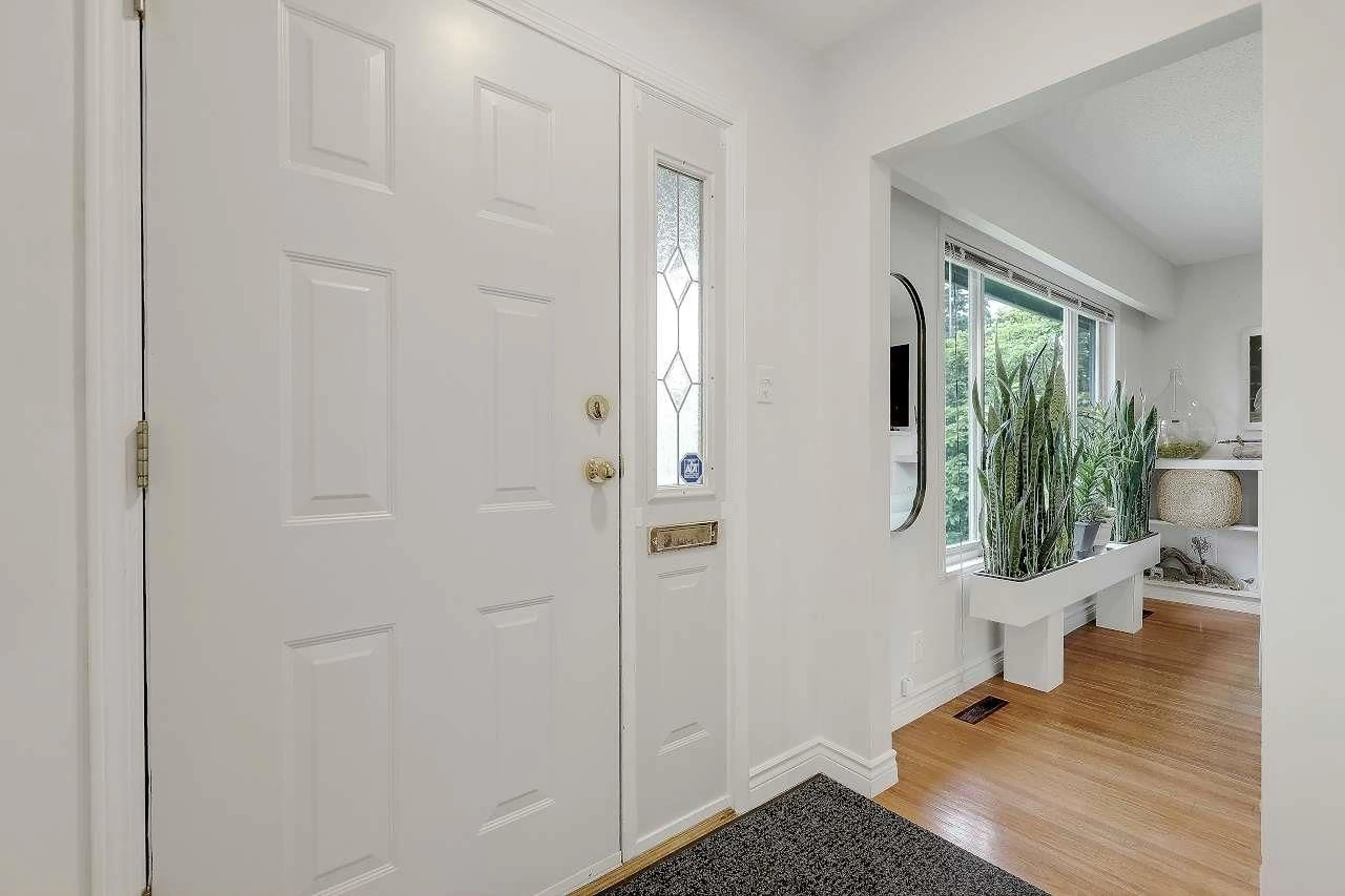 Indoor entryway for 8257 114 STREET, Delta British Columbia V4C5J5