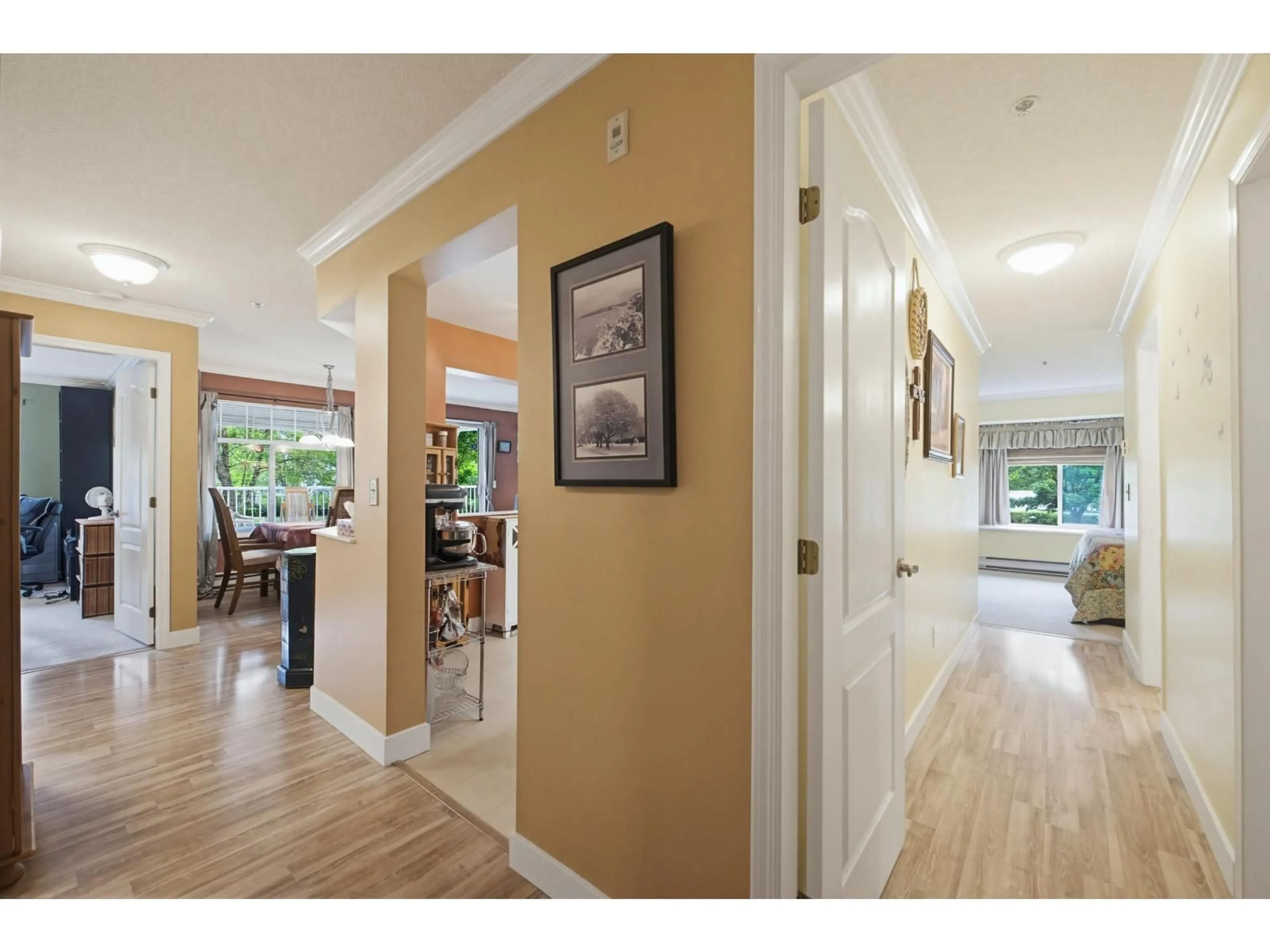 Indoor entryway for 119 - 20894 57 AVENUE, Langley British Columbia V3A8M7