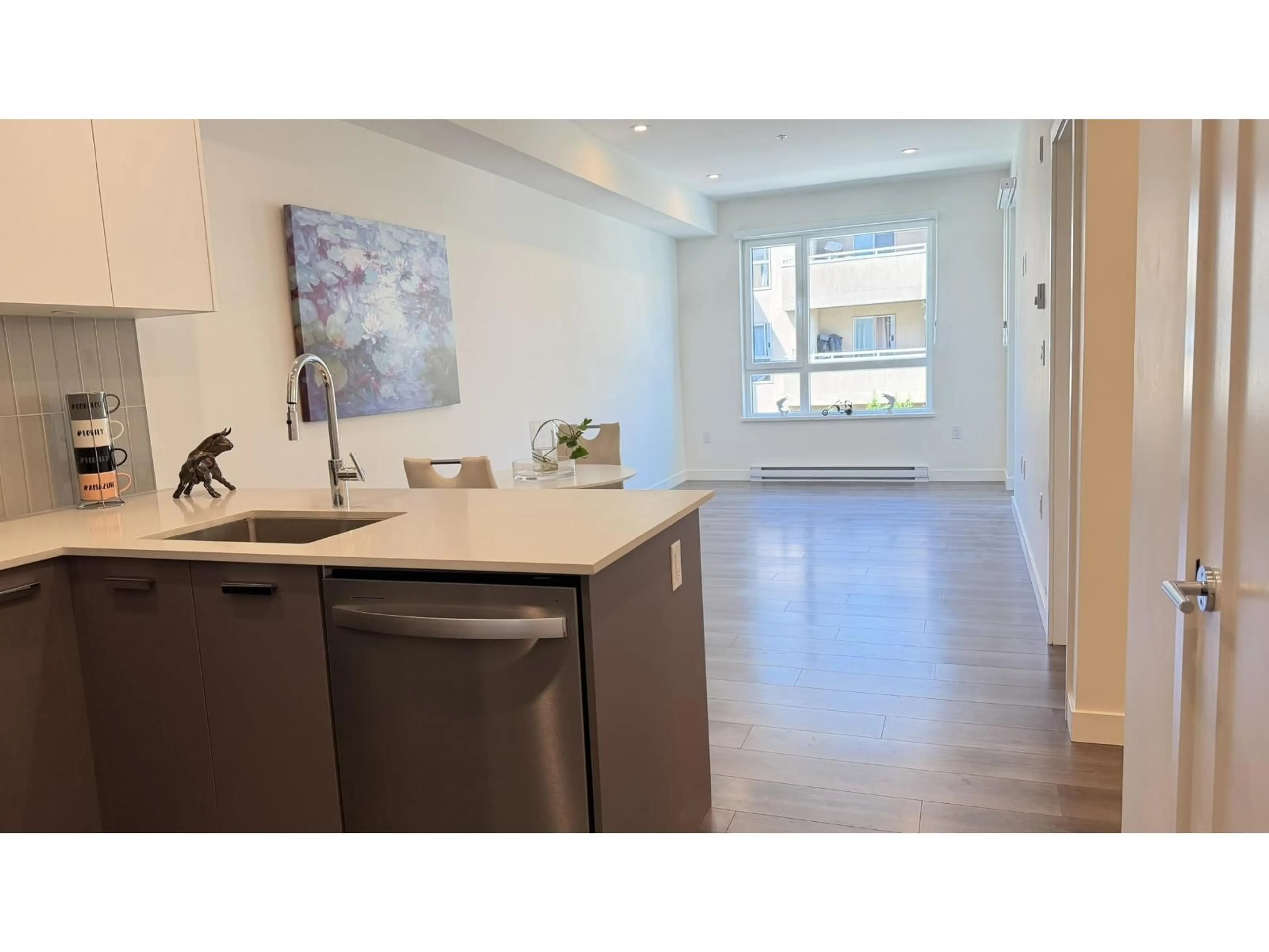 Unknown for 204 - 13777 75A AVENUE, Surrey British Columbia V3W3W4