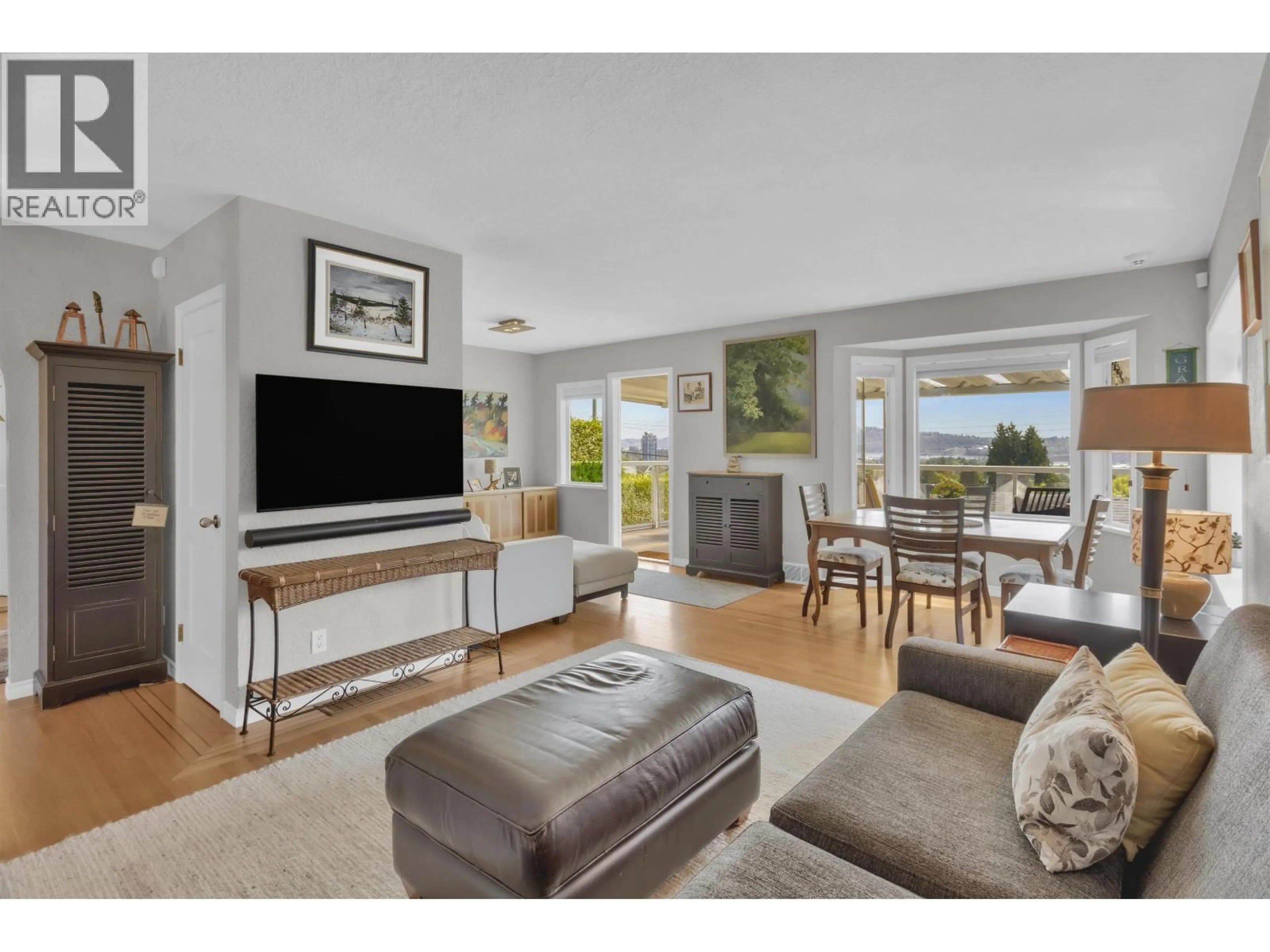 Living room with furniture, unknown for 901 CALVERHALL STREET, North Vancouver British Columbia V7L1Y1