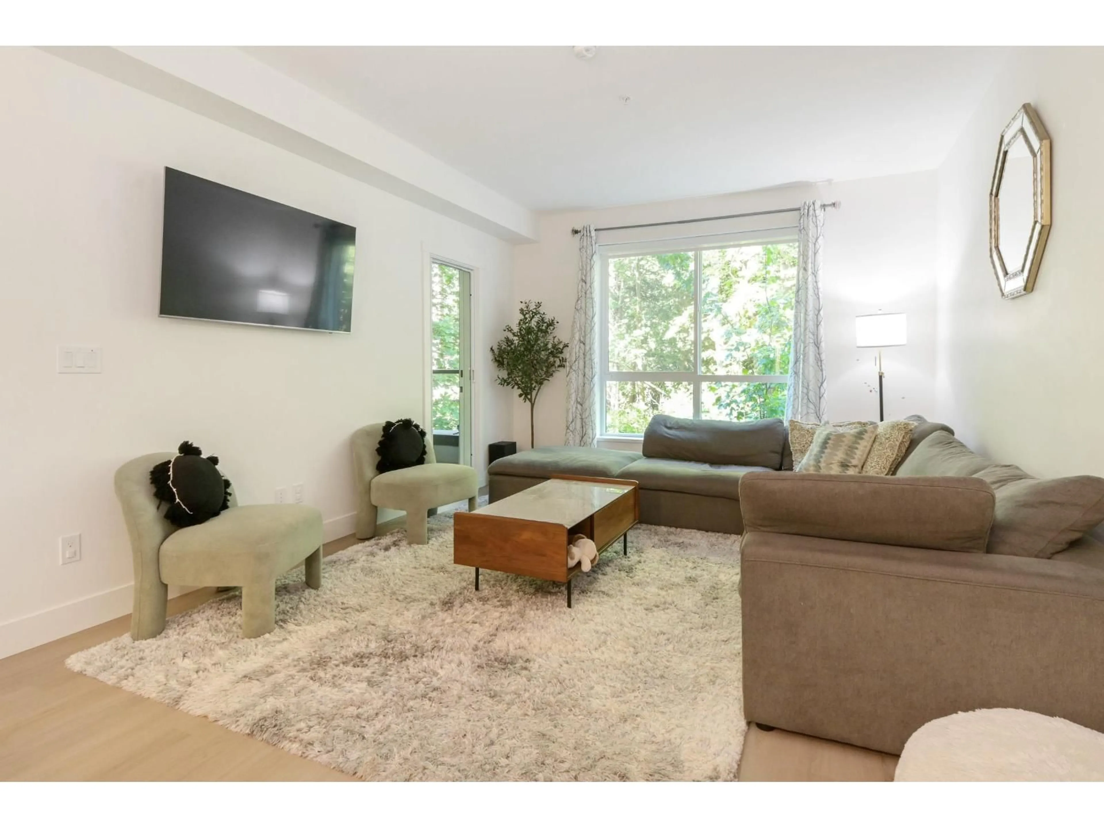 Living room with furniture, unknown for 204 - 3480 146A STREET, Surrey British Columbia V4P0H6