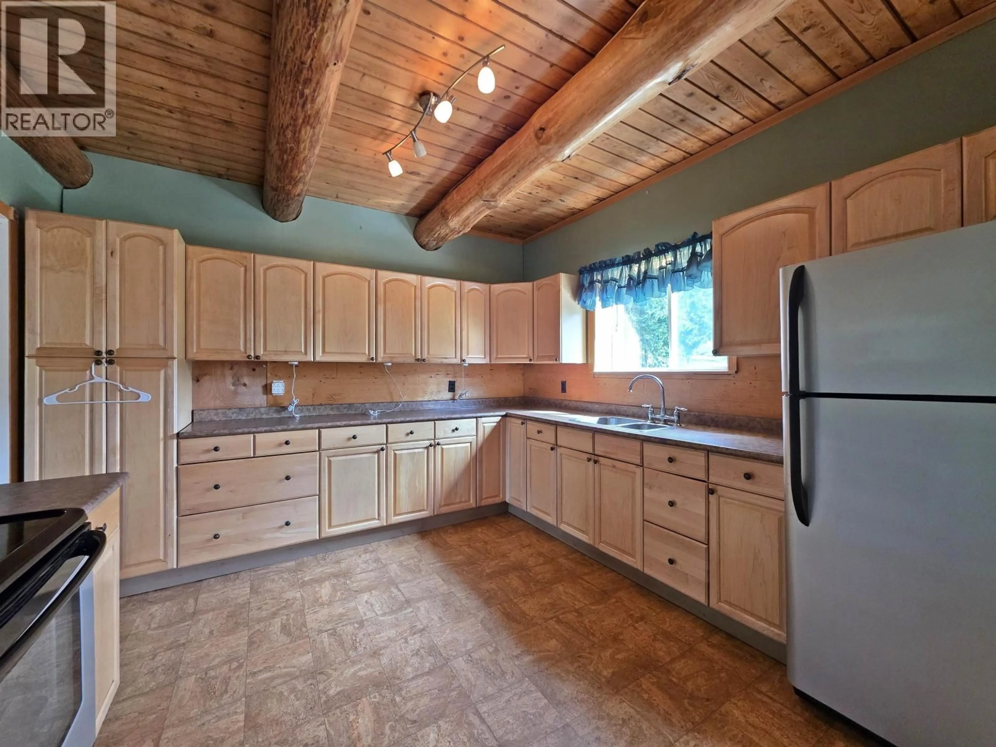 Unknown for 2303 PINNACLES ROAD, Quesnel British Columbia V2J7H6