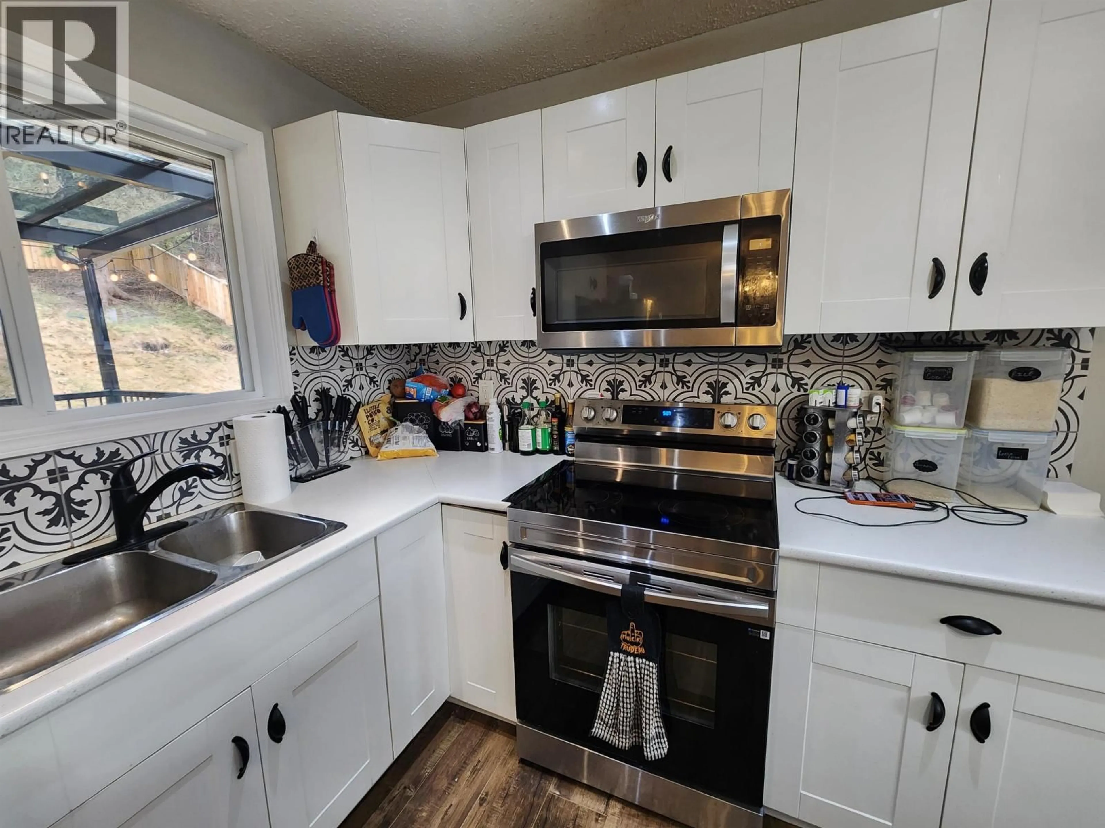 Standard kitchen, ceramic/tile floor for 5801 BROCK DRIVE, Prince George British Columbia V2N2E3