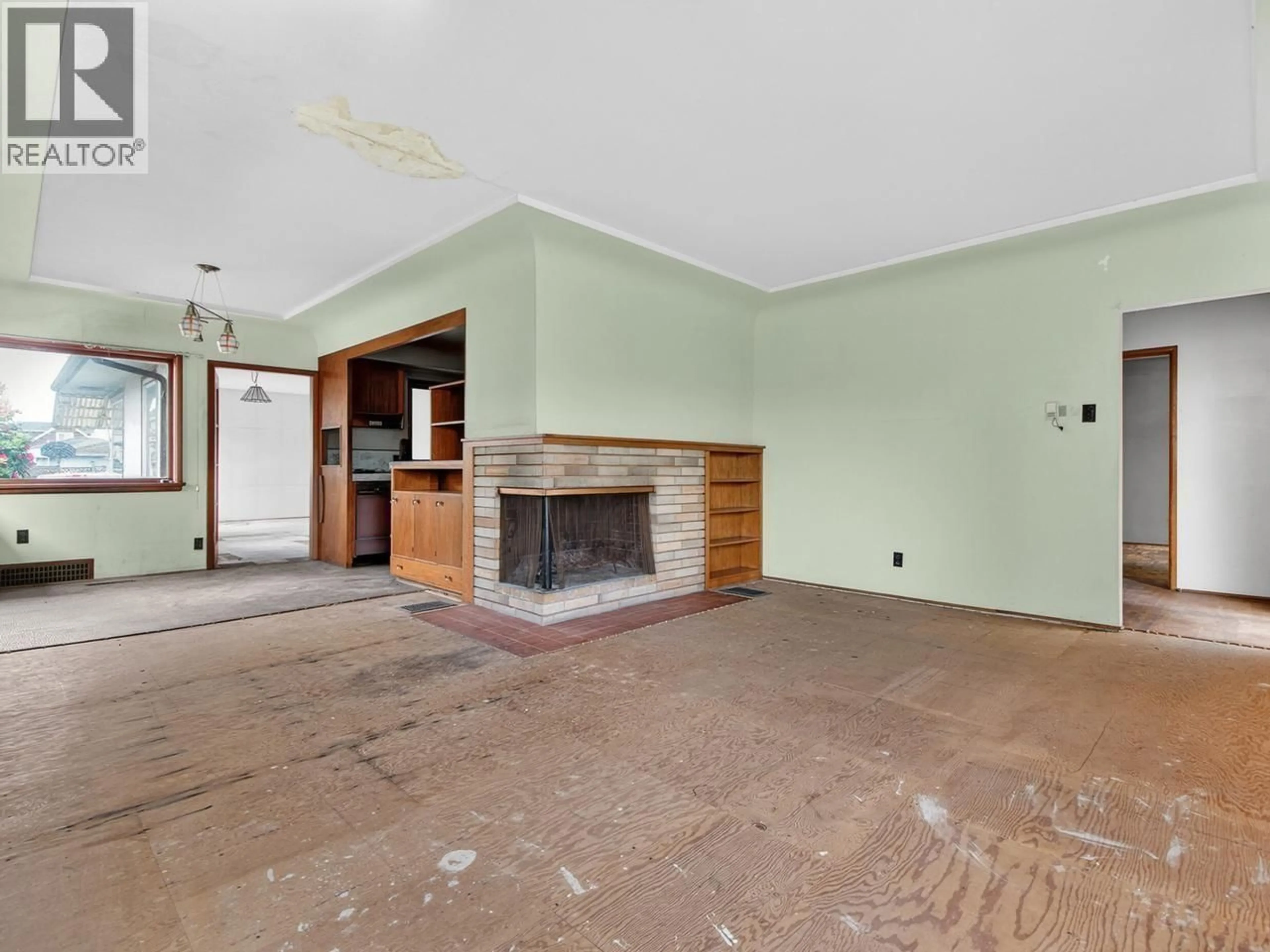 A pic of a room for 3325 49TH AVENUE, Vancouver British Columbia V5S1L7