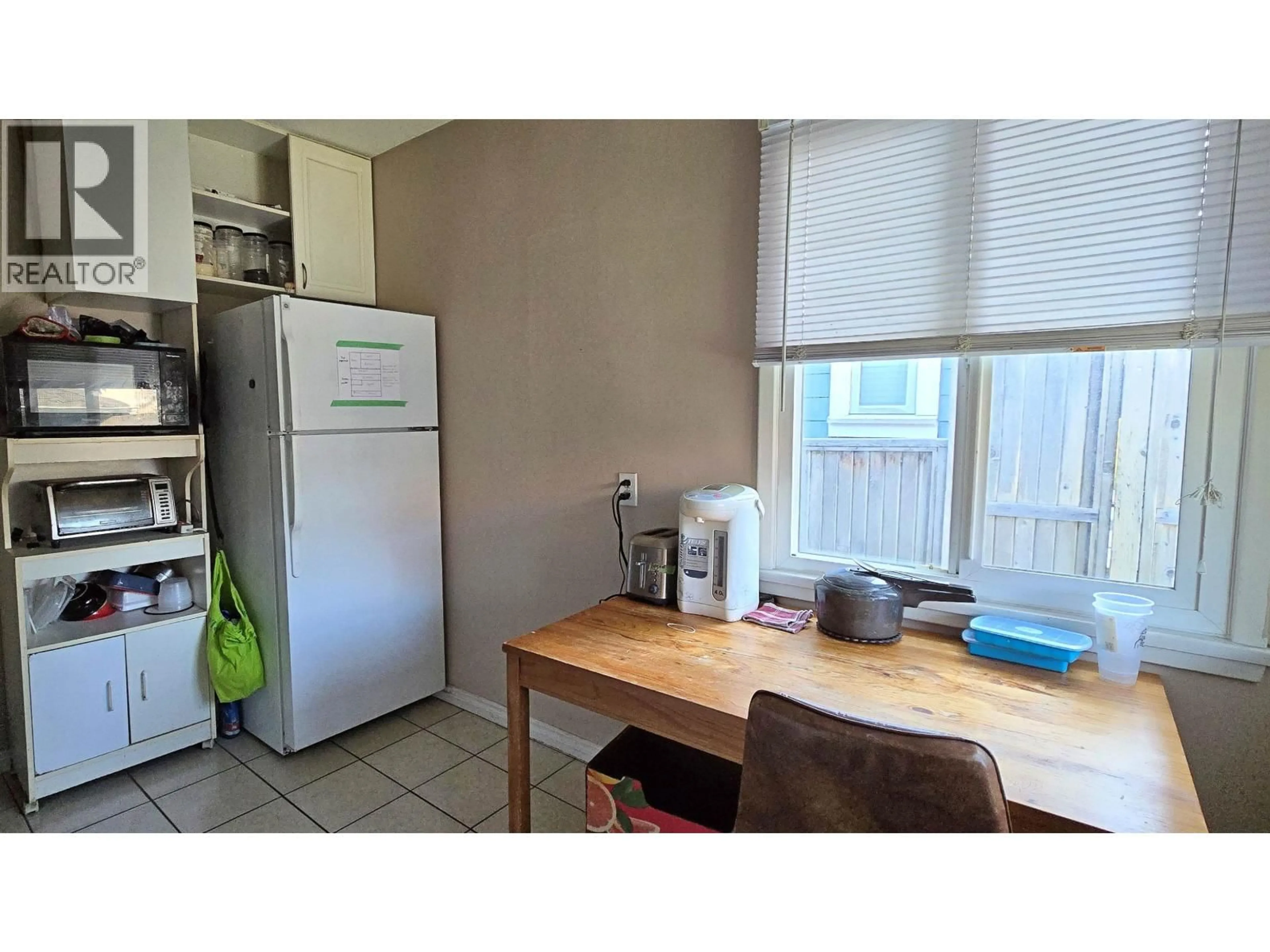 Standard kitchen, unknown for 1333 41ST AVENUE, Vancouver British Columbia V5W1R5