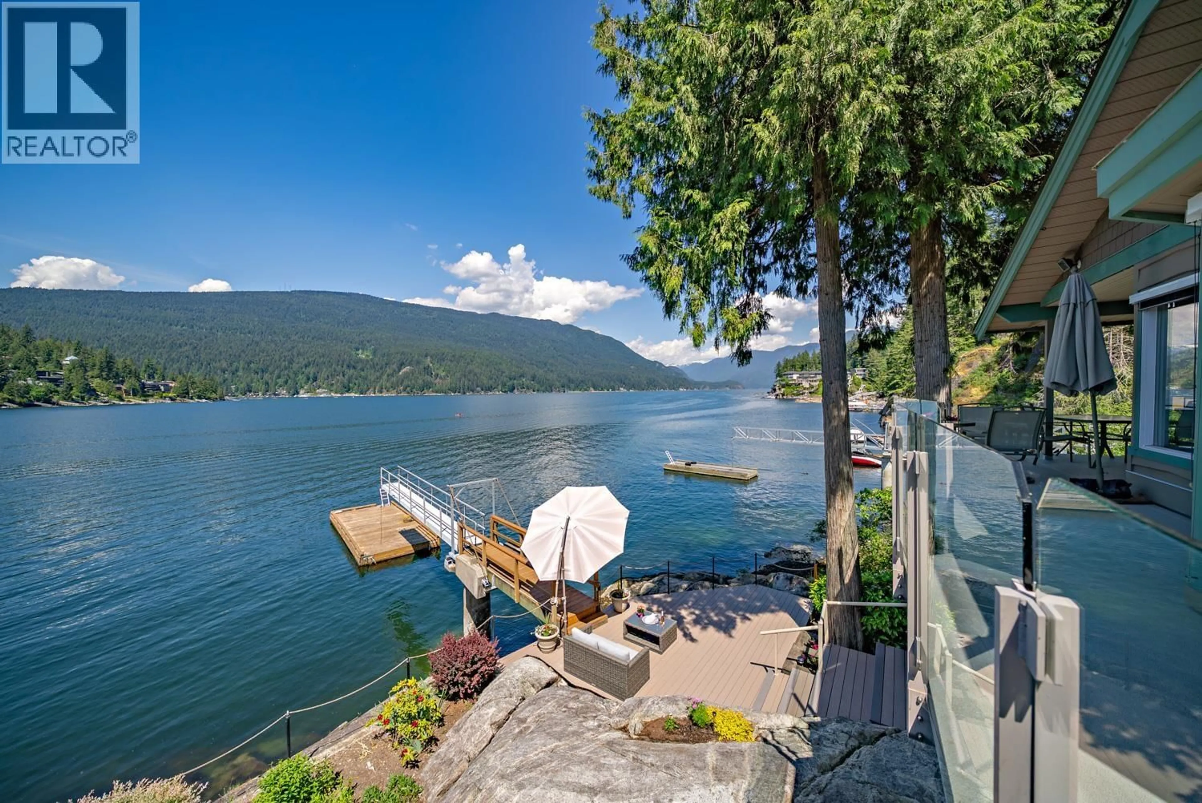 Patio, water/lake/river/ocean view for 155 TURTLEHEAD ROAD, Belcarra British Columbia V3H4P3