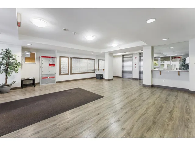 1604 - 10523 UNIVERSITY DRIVE, Surrey 2