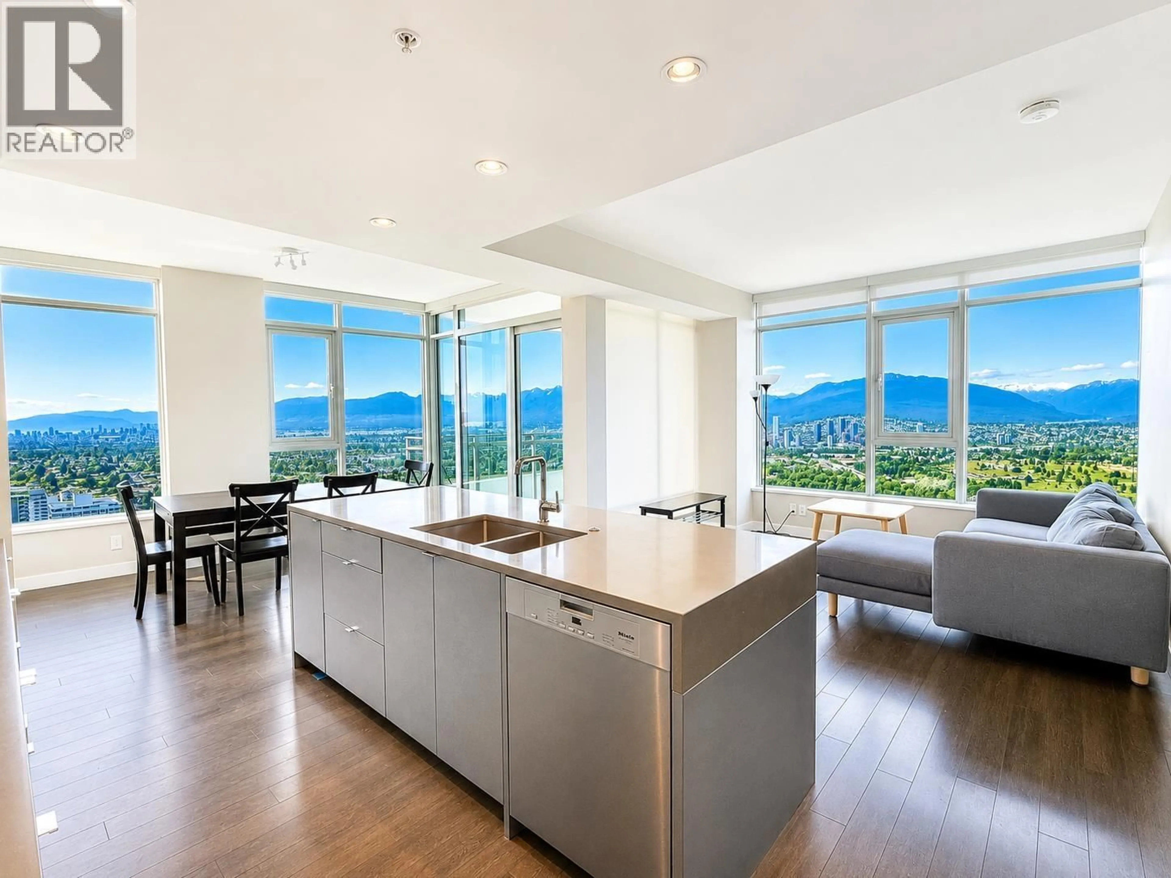 Open concept kitchen, unknown for 3707 - 4508 HAZEL STREET, Burnaby British Columbia V5H0E4