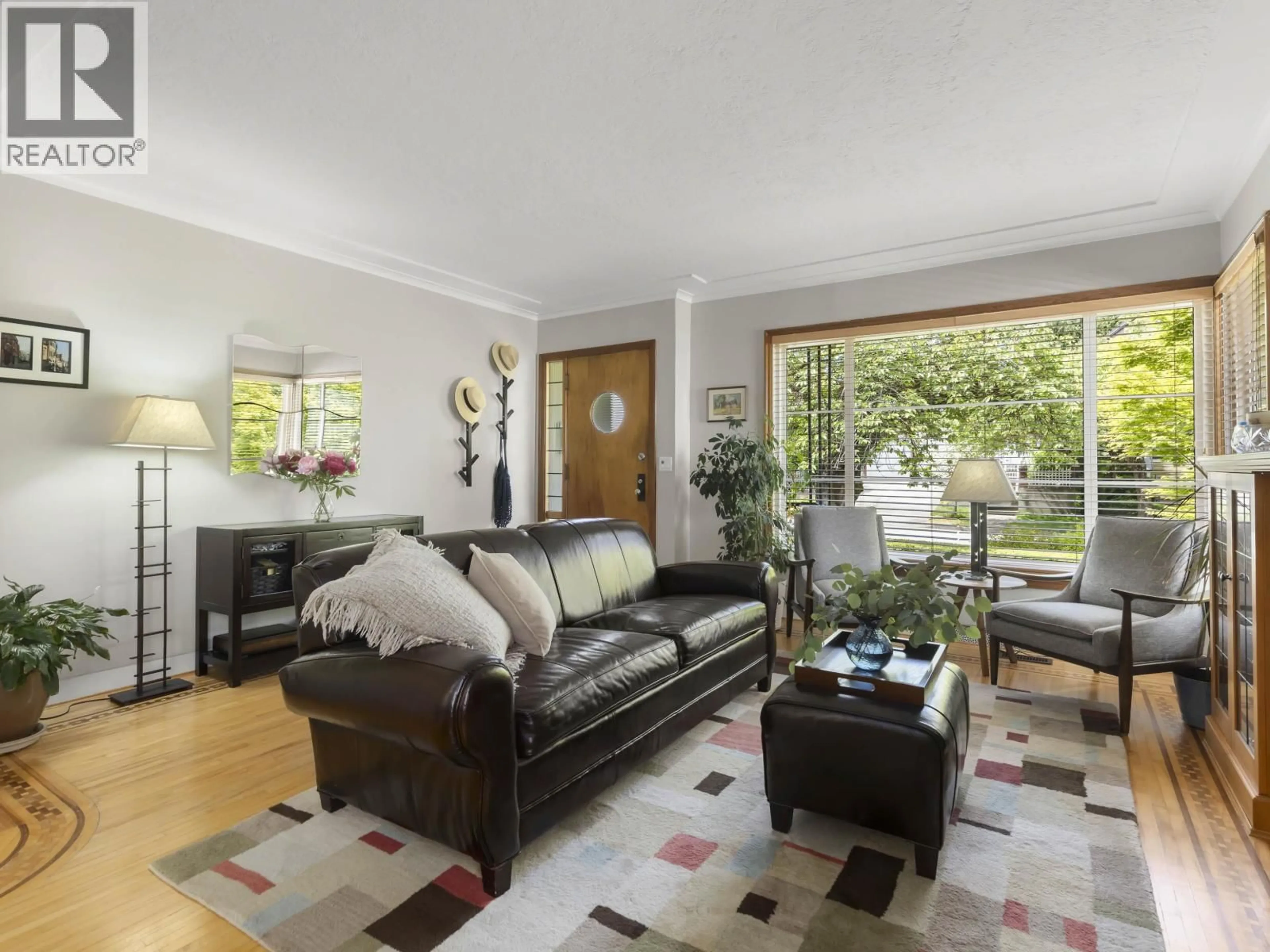 Living room with furniture, unknown for 4428 ST. GEORGE STREET, Vancouver British Columbia V5V4A4