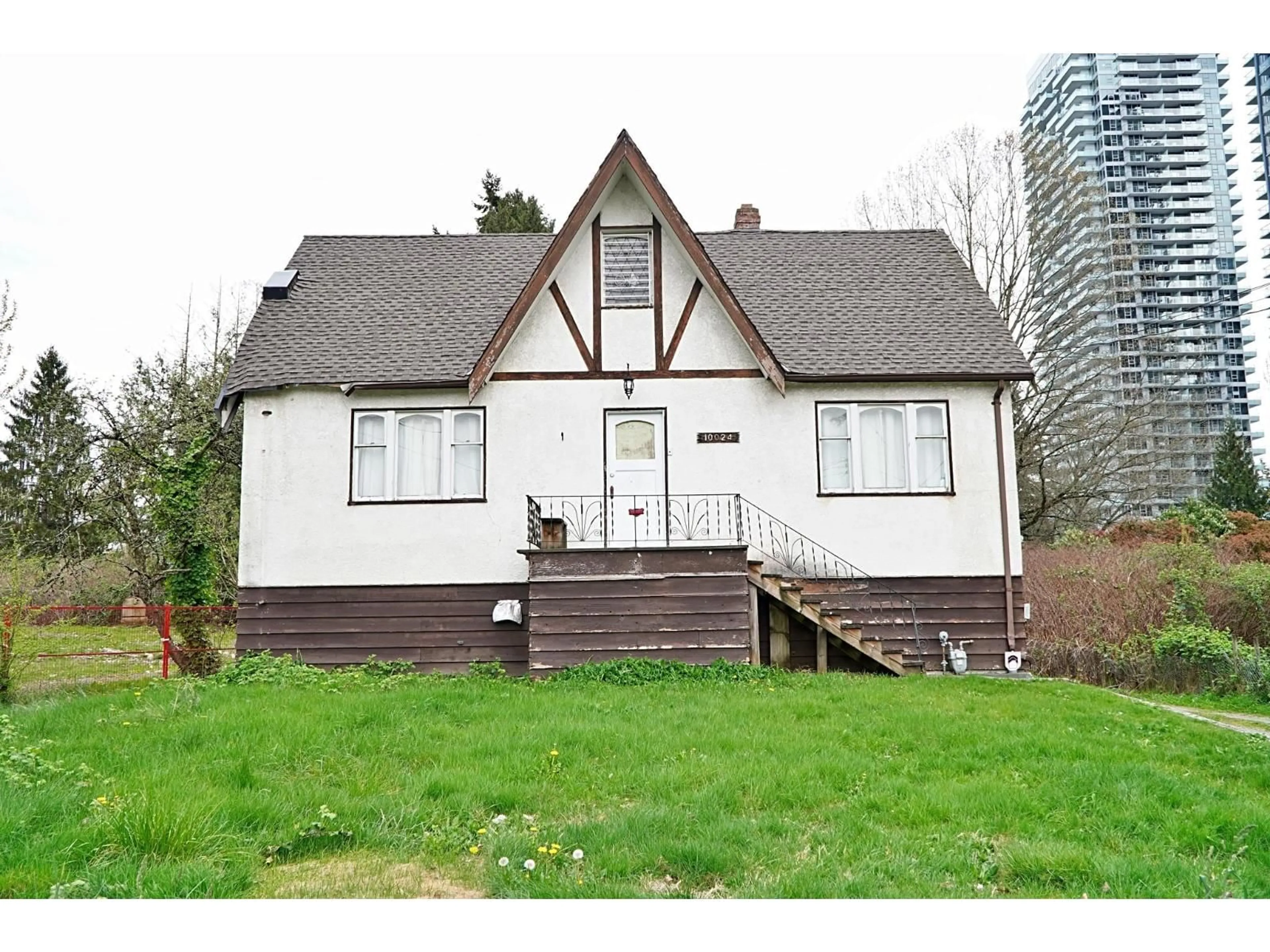 Unknown for 10024 WHALLEY BOULEVARD, Surrey British Columbia V3T4E9