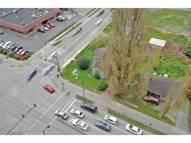 10024 WHALLEY BOULEVARD, Surrey 2