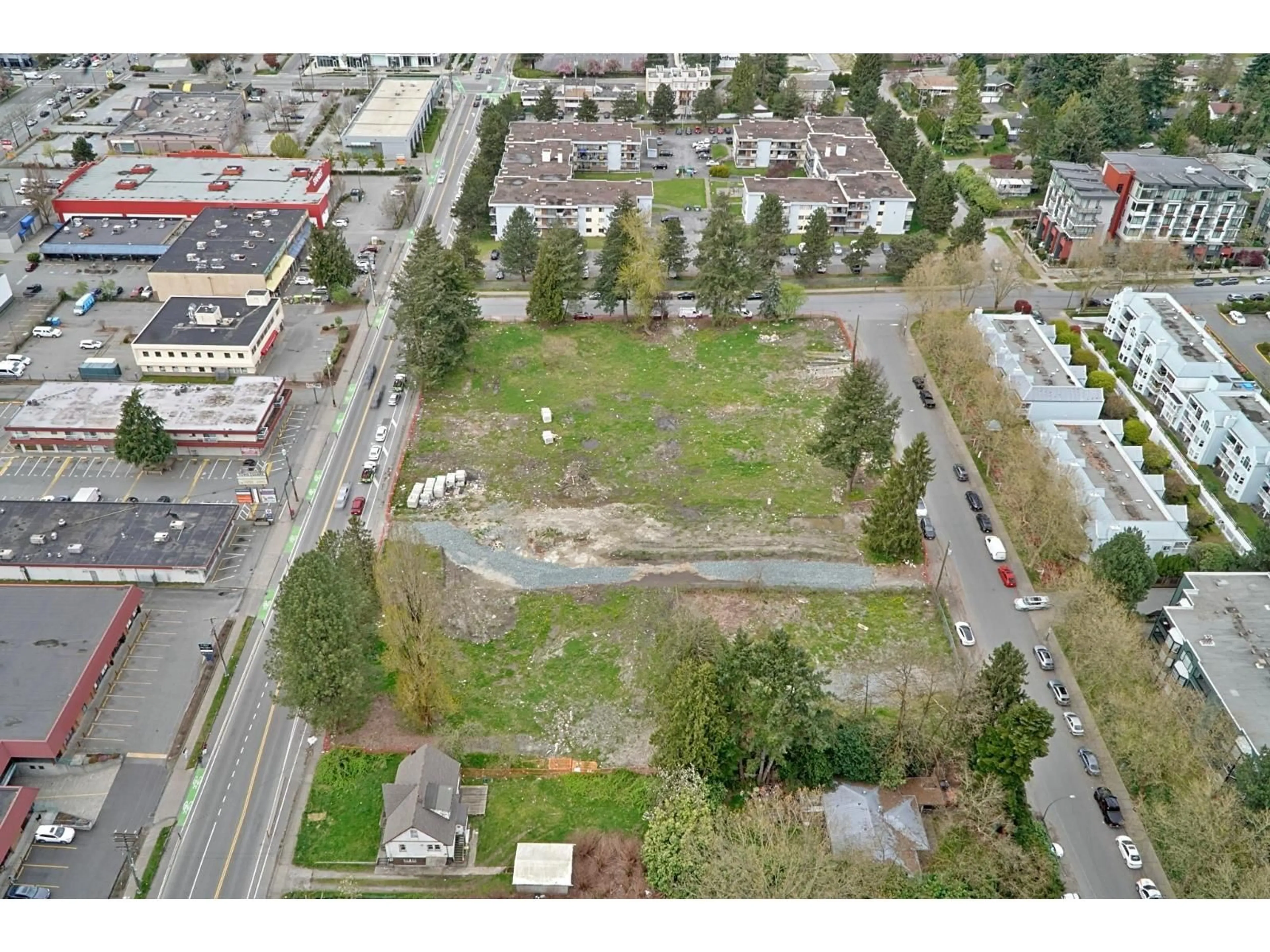 A pic from outside/outdoor area/front of a property/back of a property/a pic from drone, street for 10024 WHALLEY BOULEVARD, Surrey British Columbia V3T4E9