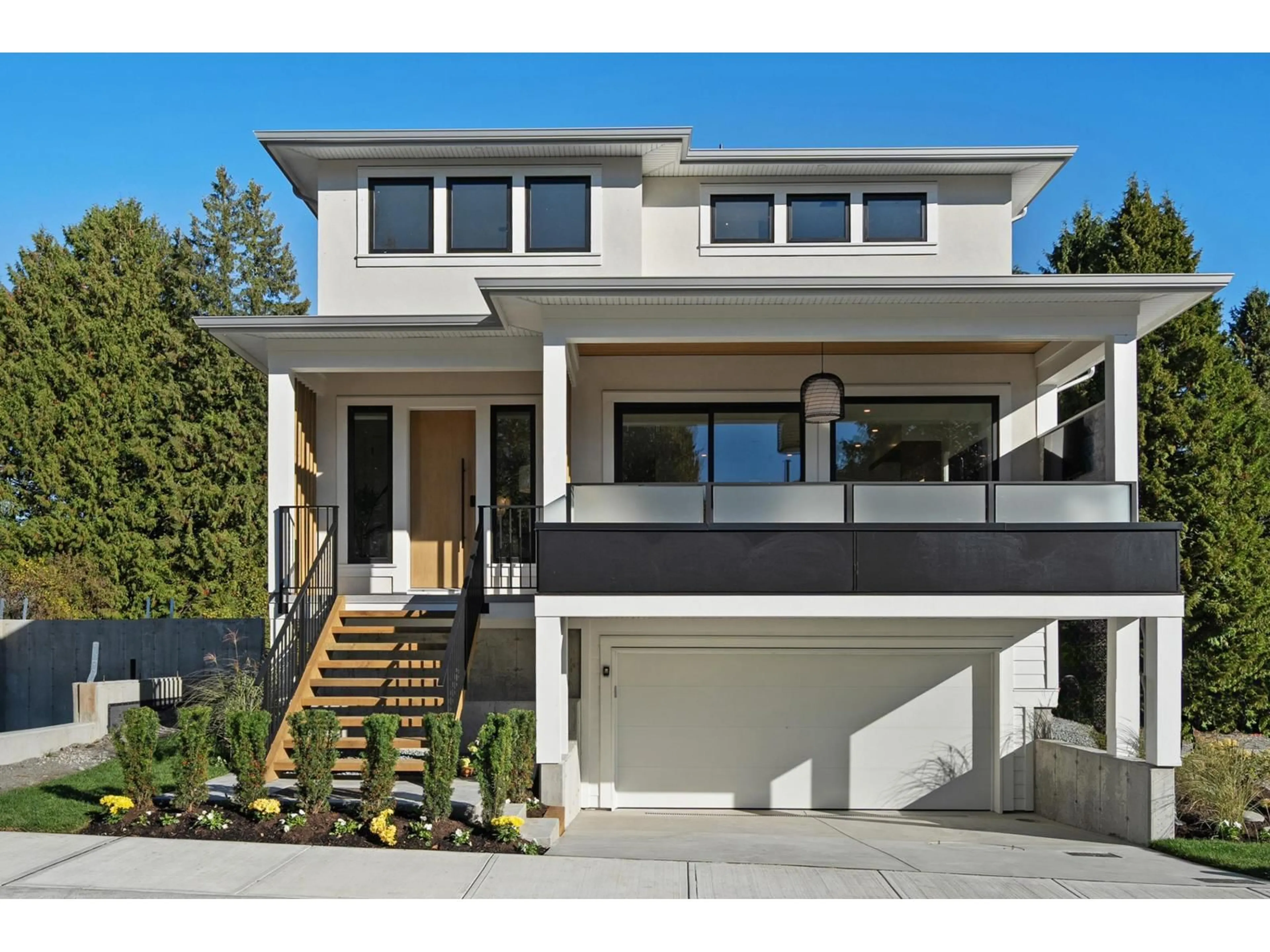 Home with vinyl exterior material, street for 16243 10 AVENUE, Surrey British Columbia V4A1A9