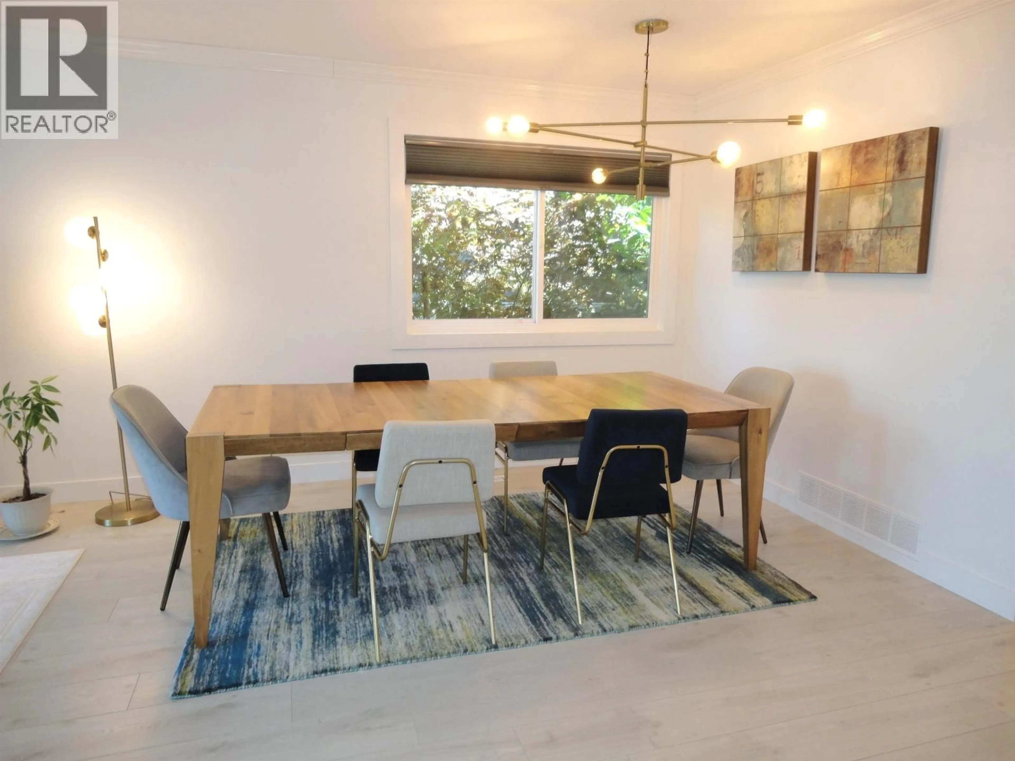 Dining room, wood/laminate floor for 1960 CAMERON AVENUE, Port Coquitlam British Columbia V3C1J3