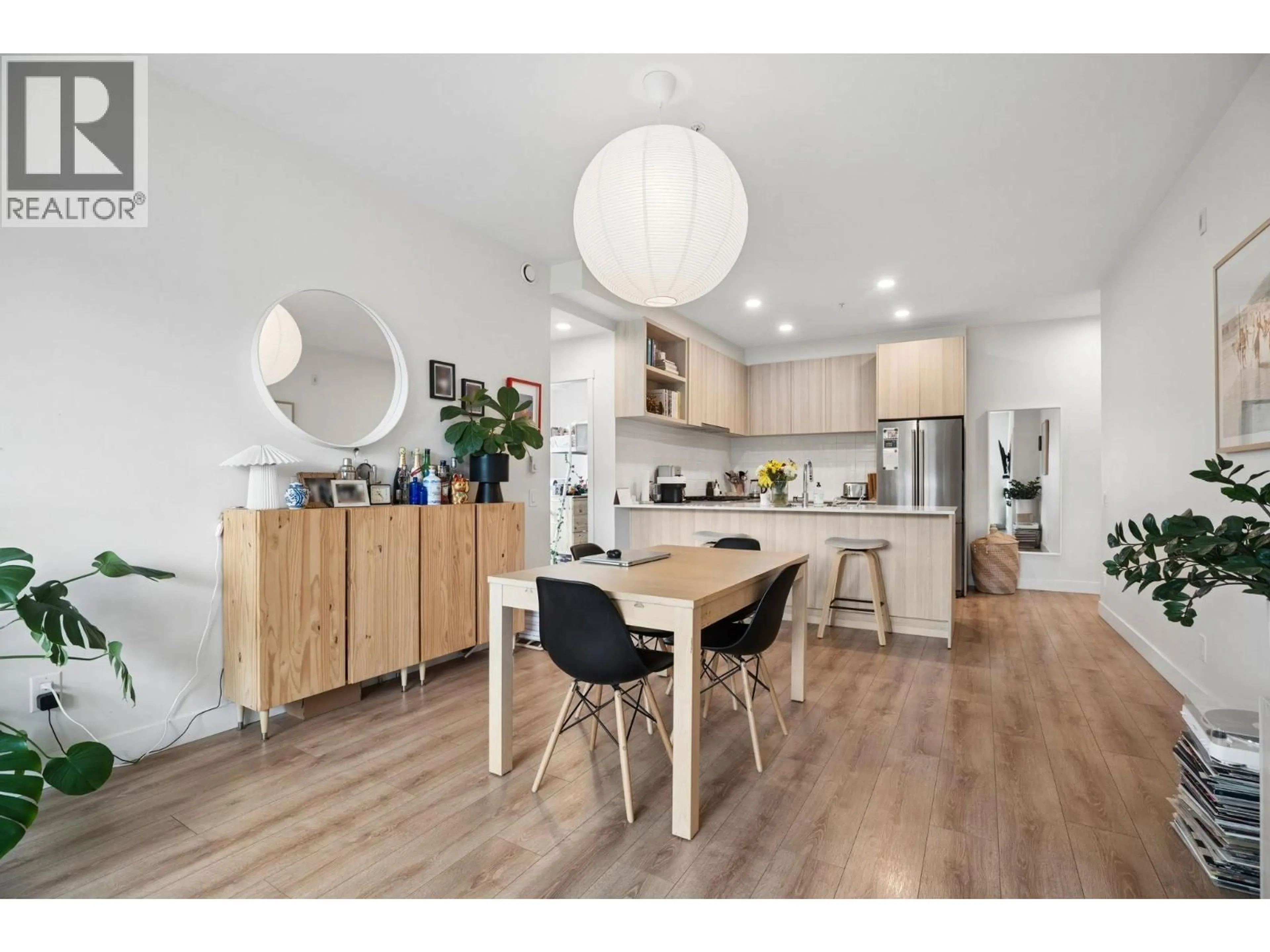 Open concept kitchen, wood/laminate floor for 612 - 721 ANSKAR COURT, Coquitlam British Columbia V3J0L4