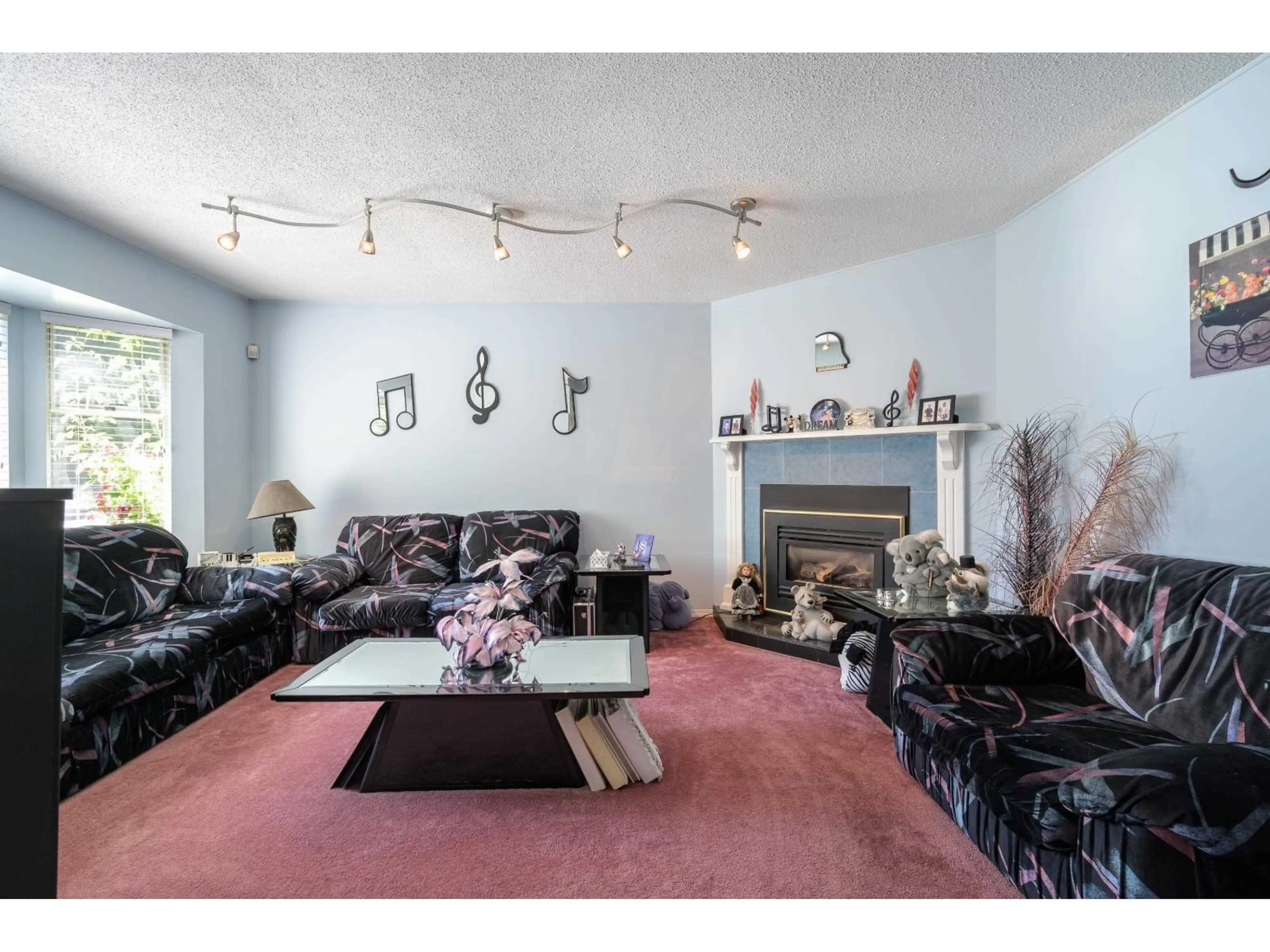 Living room with furniture, unknown for 13747 63A AVENUE, Surrey British Columbia V3X1E6