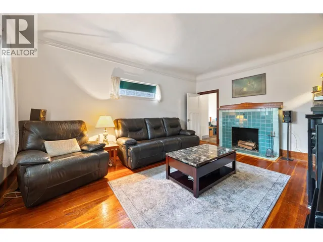 1105 HAMILTON STREET, New Westminster 2
