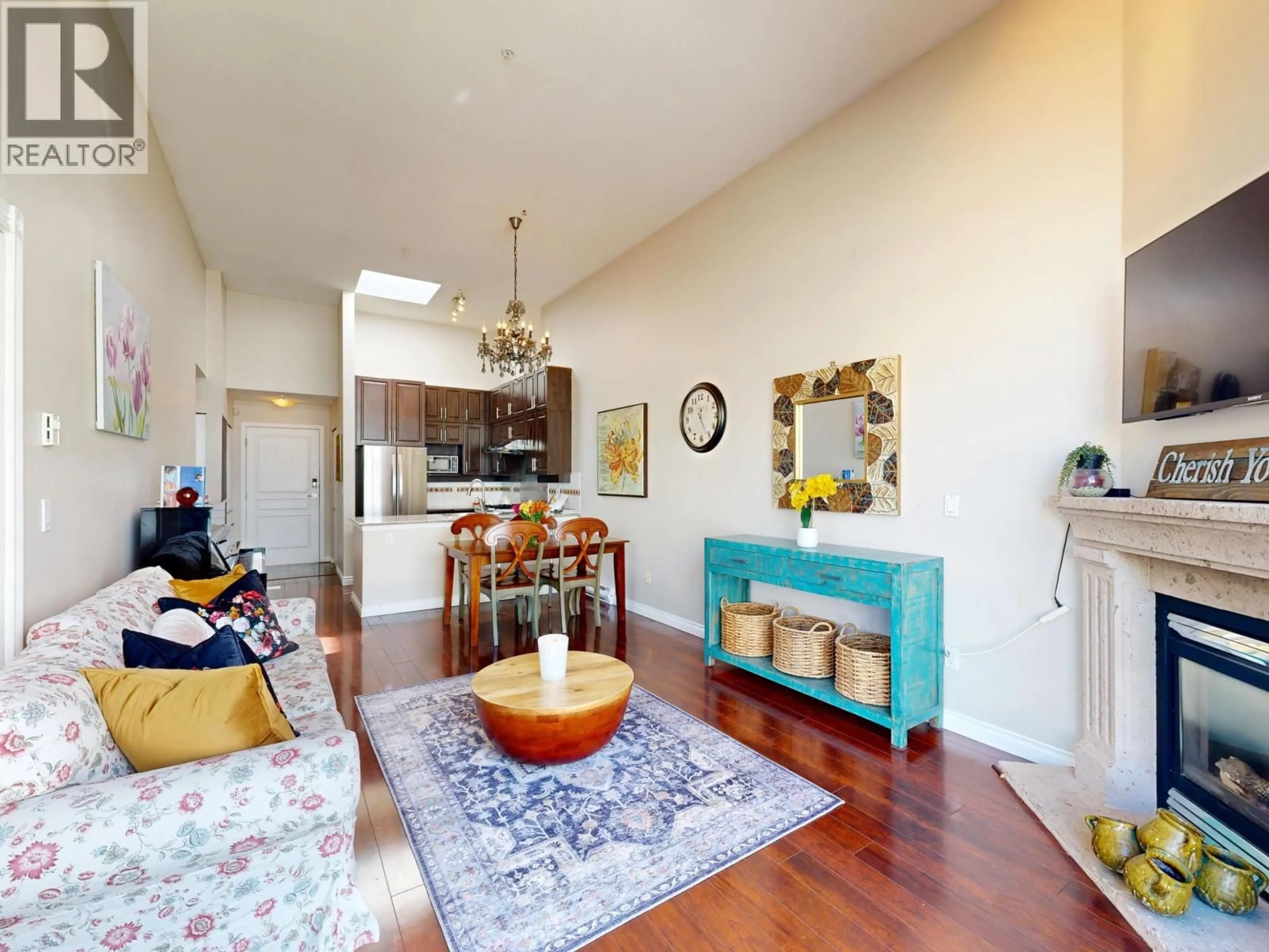 Living room with furniture, unknown for 409 - 2181 10TH AVENUE, Vancouver British Columbia V6K2H7
