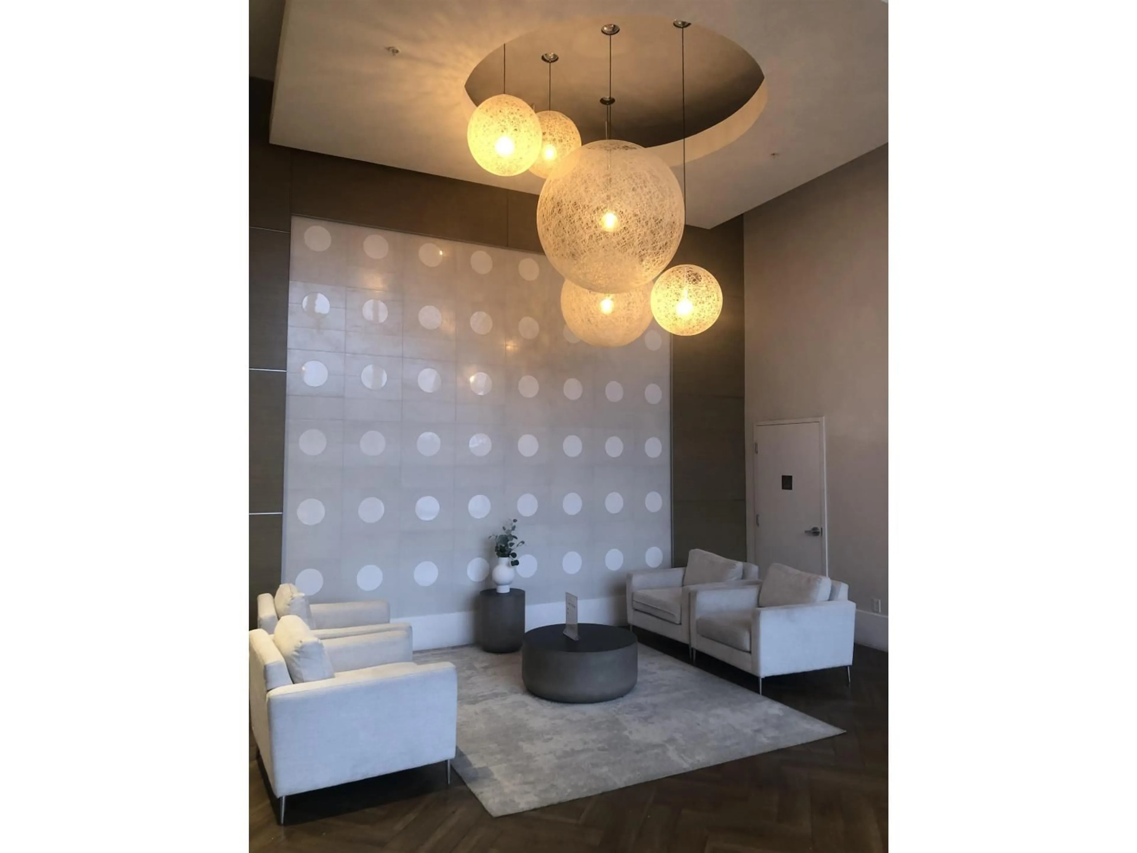 Lobby for 2109 - 13688 100 AVENUE, Surrey British Columbia V3T0G5