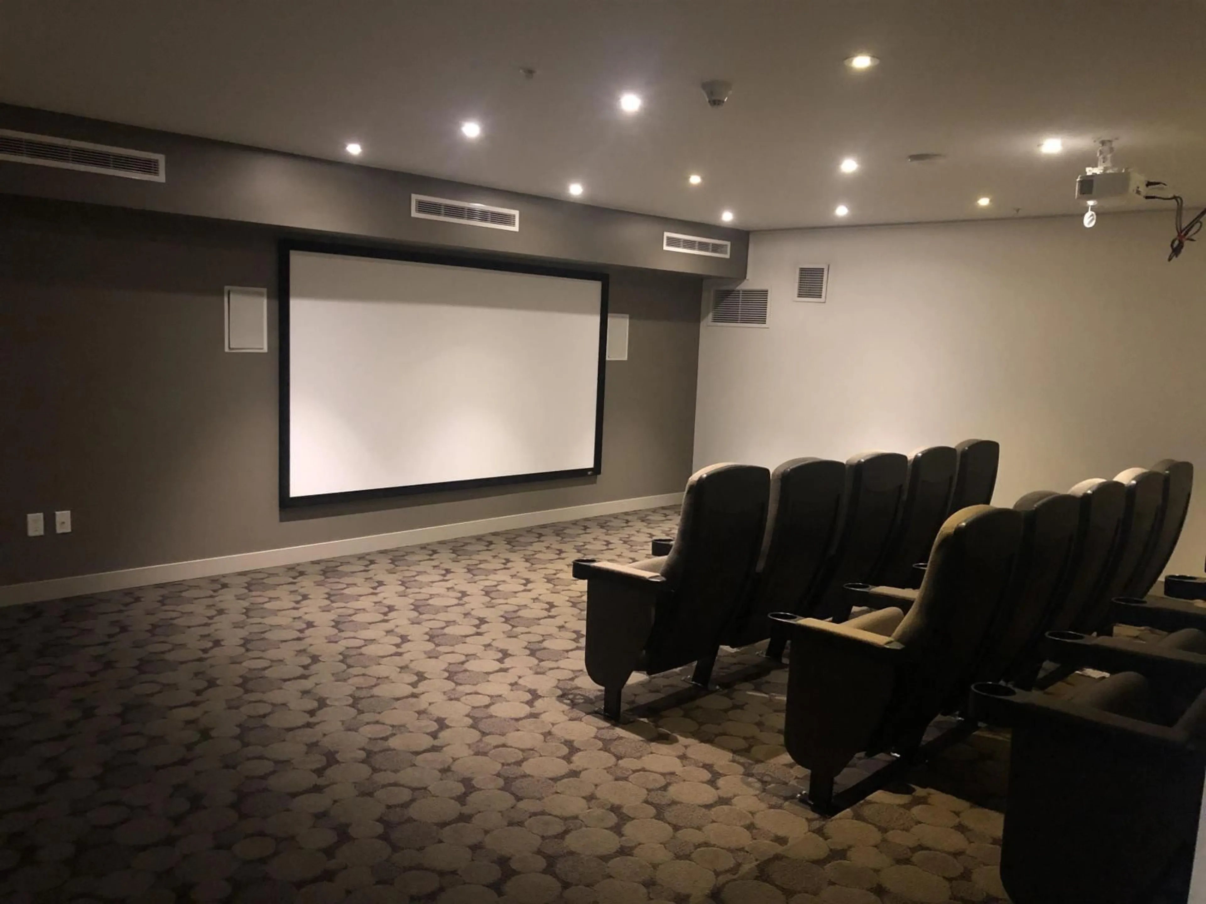 Home theater for 2109 - 13688 100 AVENUE, Surrey British Columbia V3T0G5