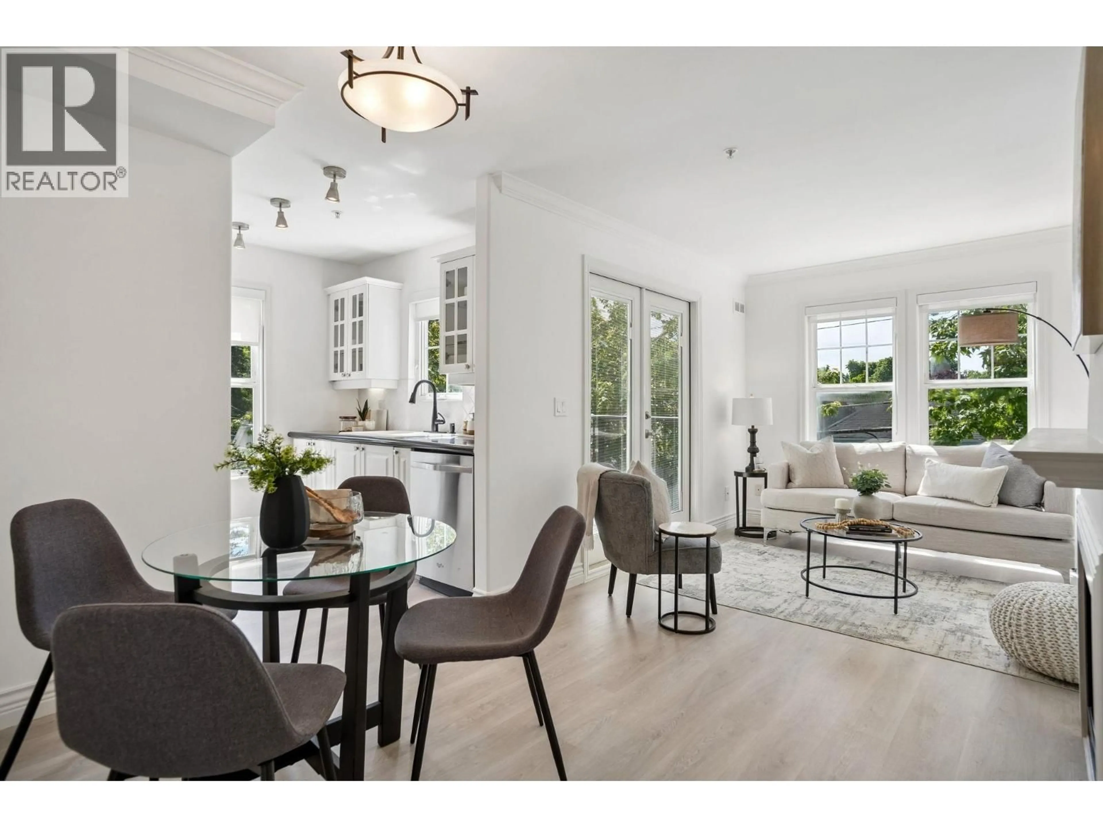 Unknown for 305 - 962 16TH AVENUE, Vancouver British Columbia V5Z1T2