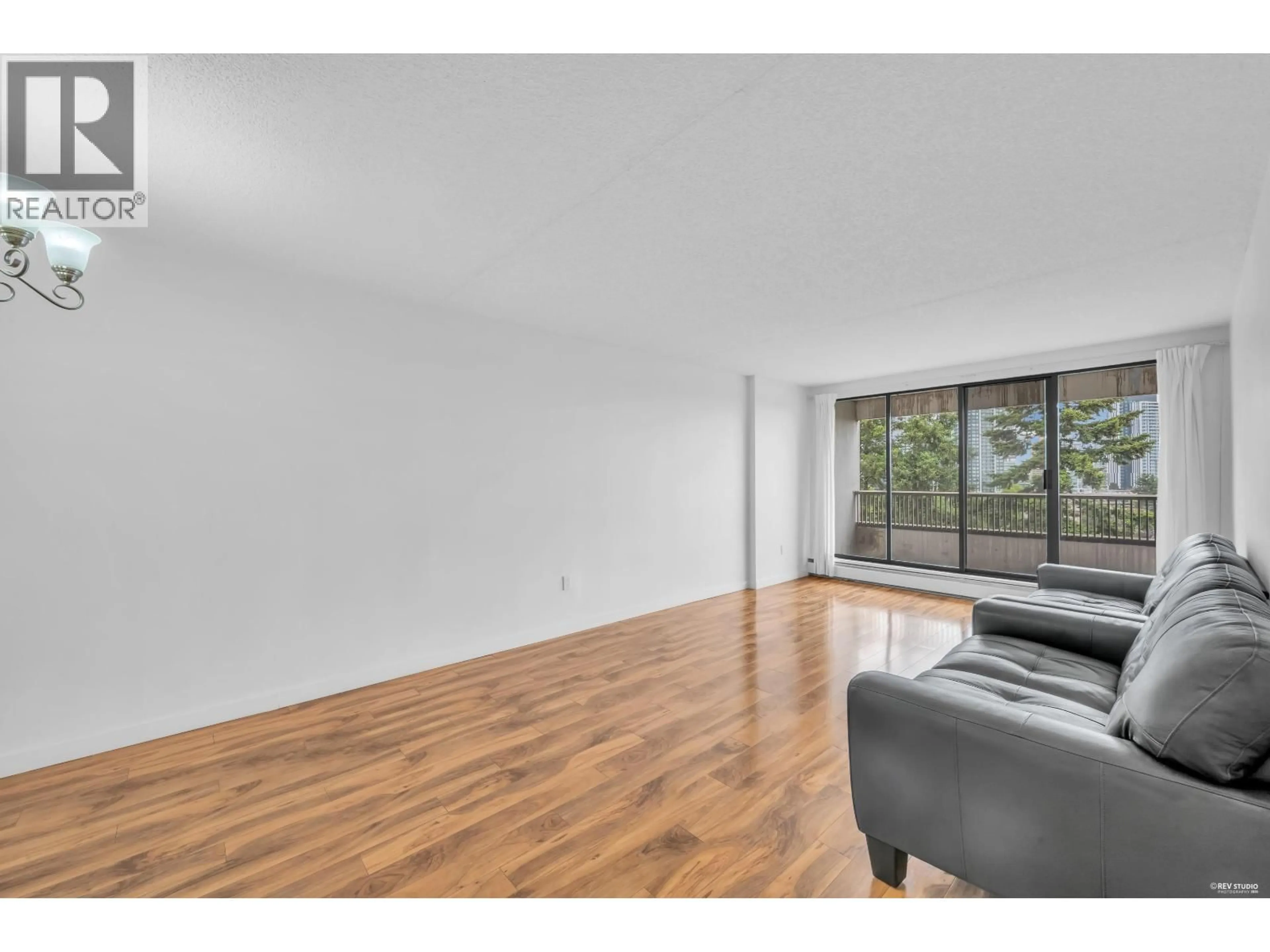 A pic of a room for 1104 - 6595 WILLINGDON AVENUE, Burnaby British Columbia V5H4E5