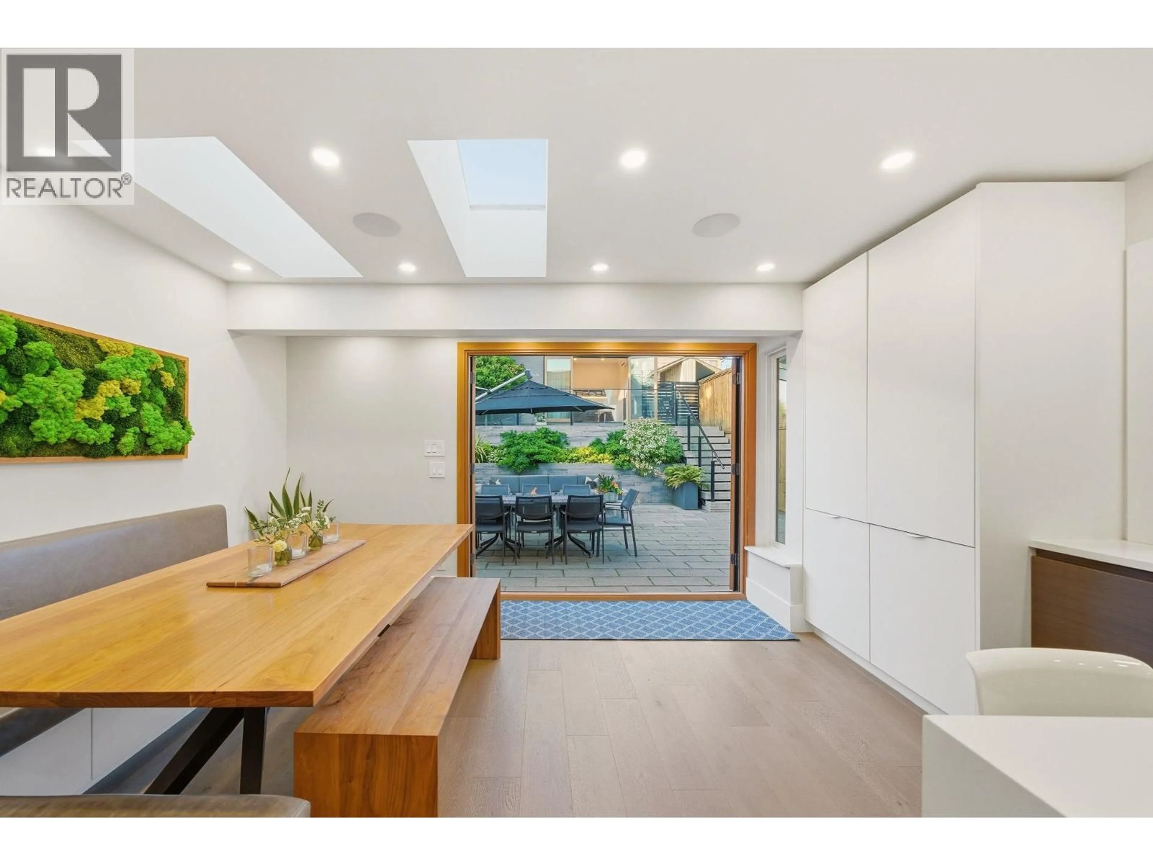 Unknown for 308 6TH STREET, North Vancouver British Columbia V7L1P6