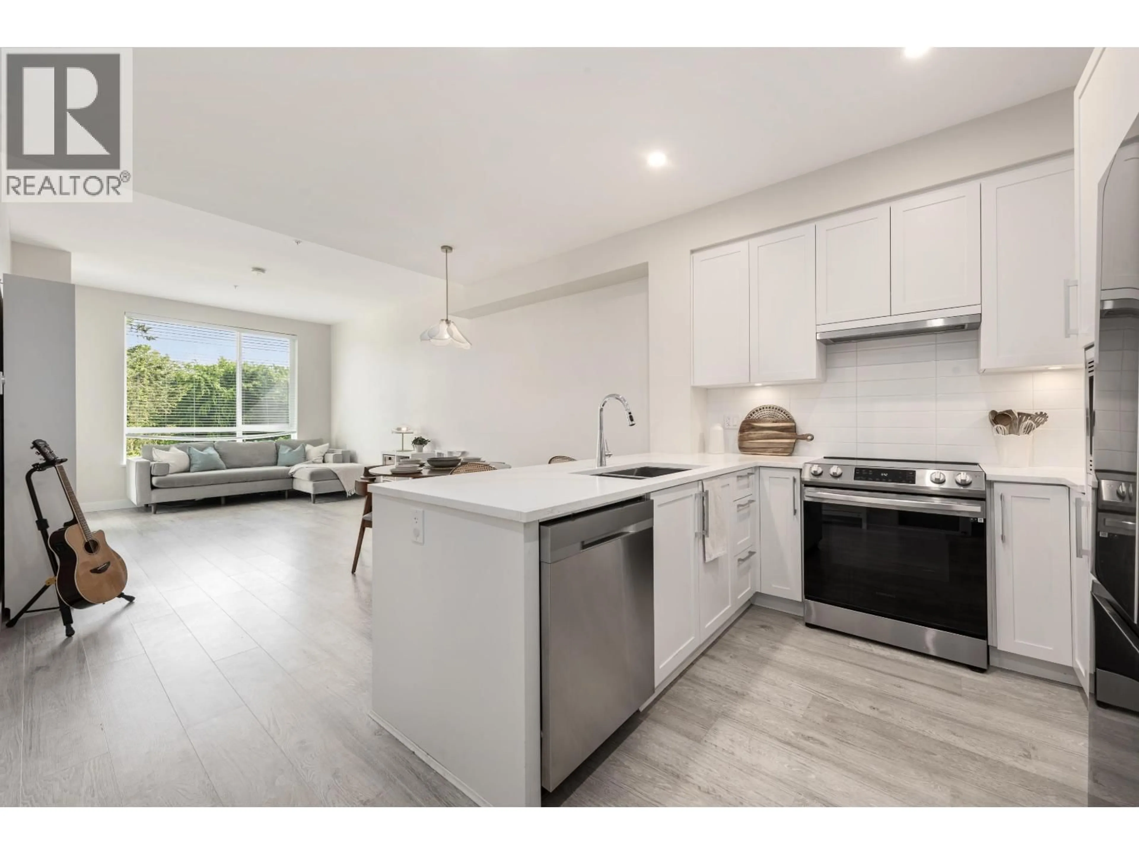 Open concept kitchen, ceramic/tile floor for 410 - 2160 GRANT AVENUE, Port Coquitlam British Columbia V3B0T3