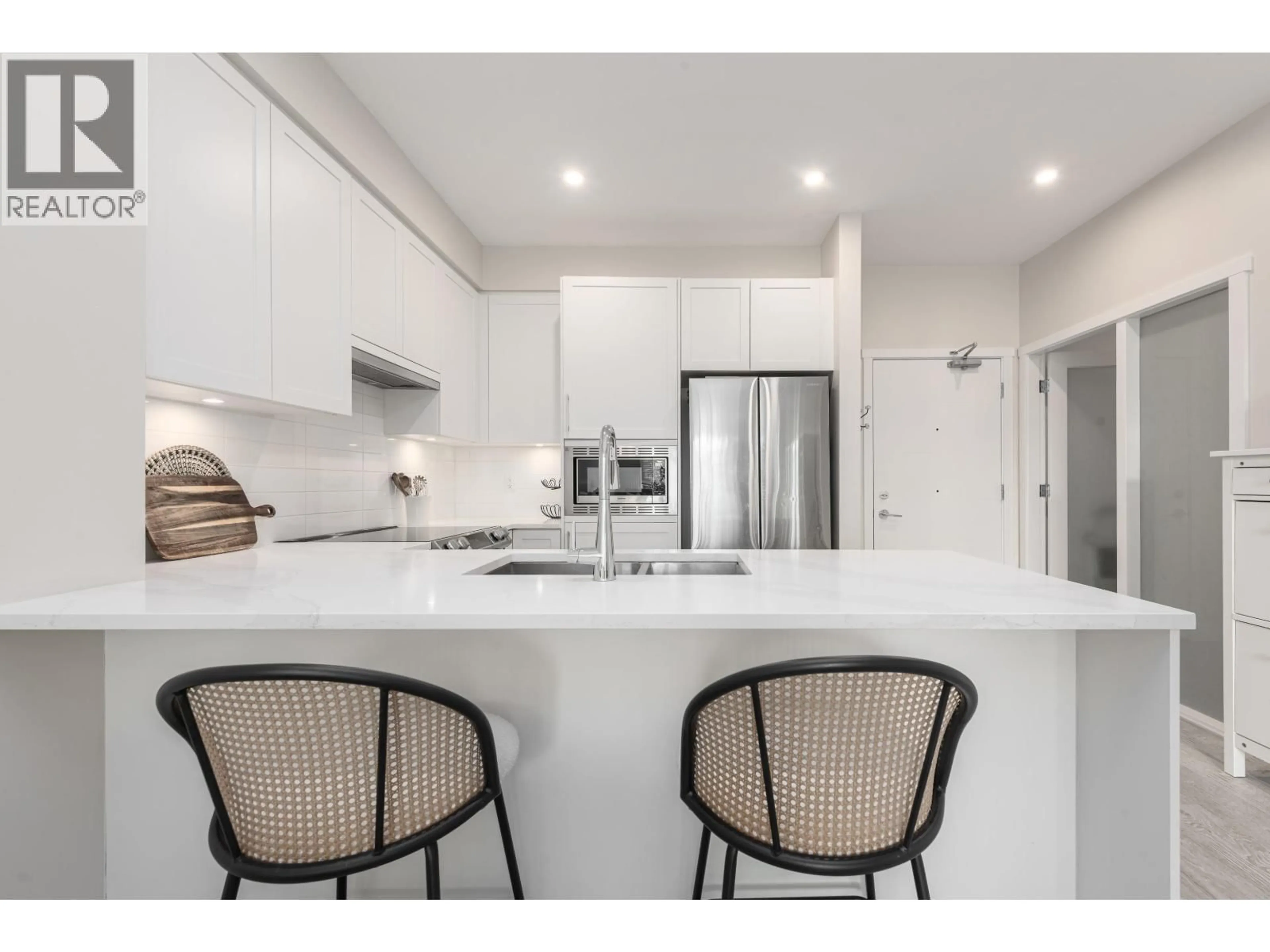 Open concept kitchen, ceramic/tile floor for 410 - 2160 GRANT AVENUE, Port Coquitlam British Columbia V3B0T3