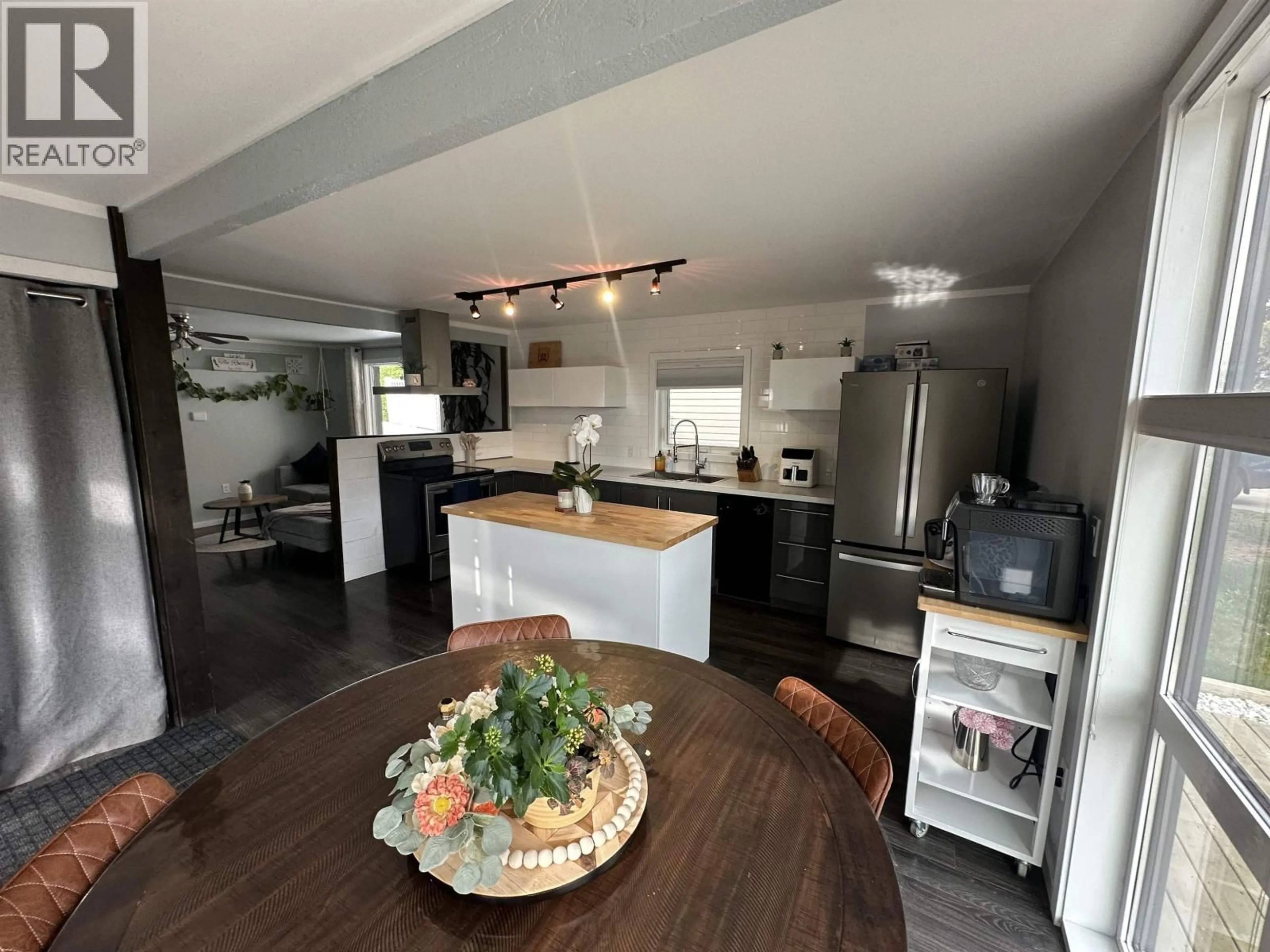 Open concept kitchen, unknown for 8411 98 AVENUE, Fort St. John British Columbia V1J1P6