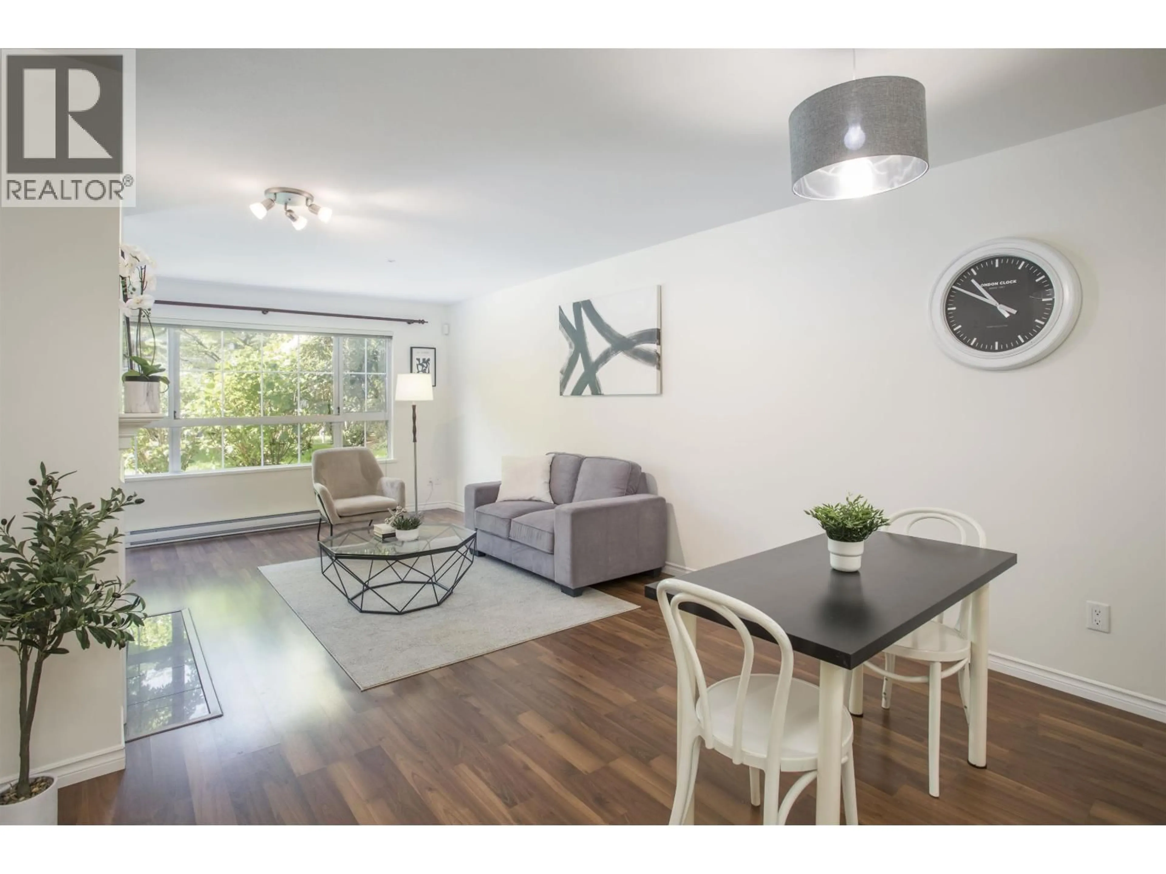 Living room with furniture, wood/laminate floor for 144 - 2980 PRINCESS CRESCENT, Coquitlam British Columbia V3B7R4
