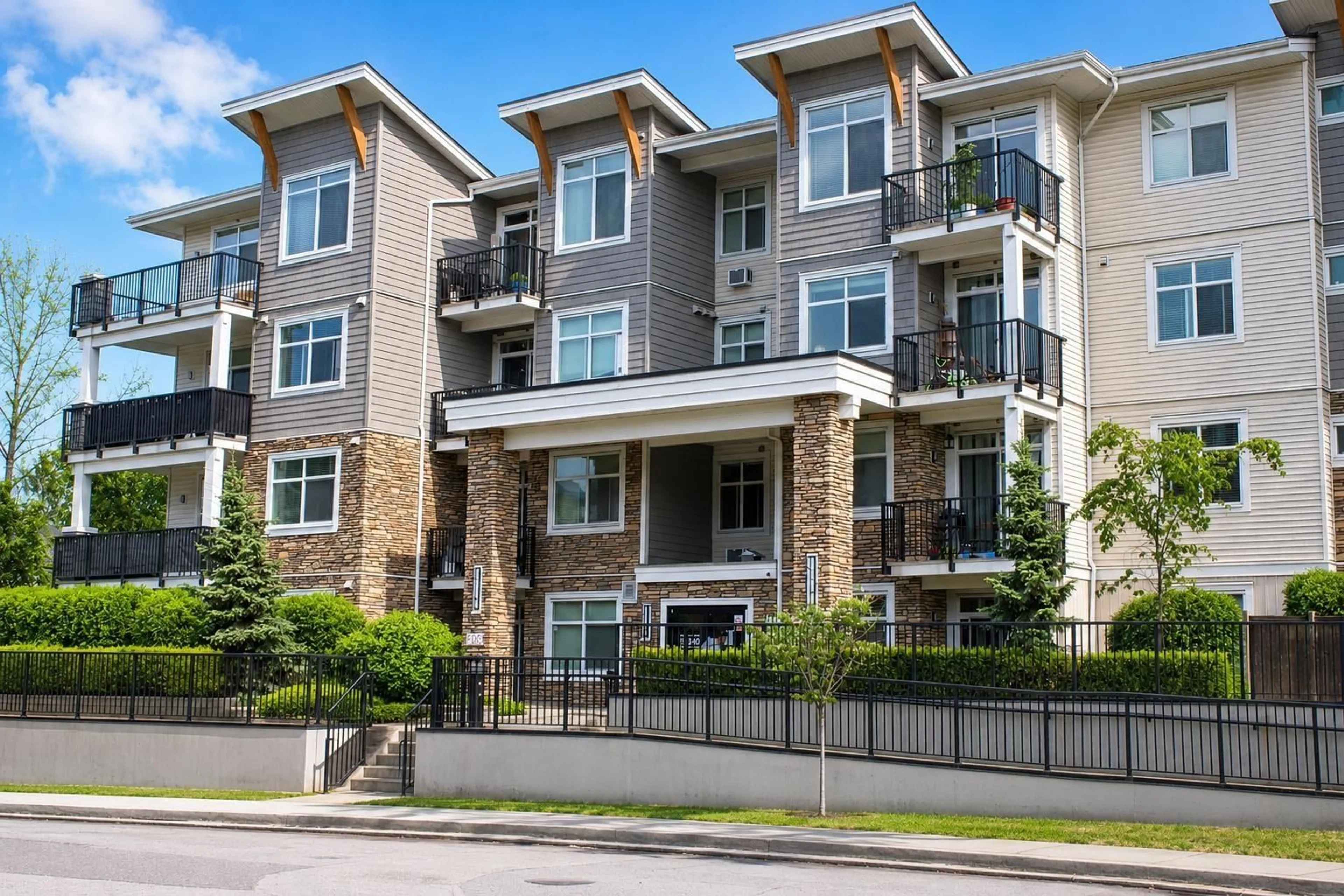 Unknown for 310 - 19940 BRYDON CRESCENT, Langley British Columbia V3A0K8