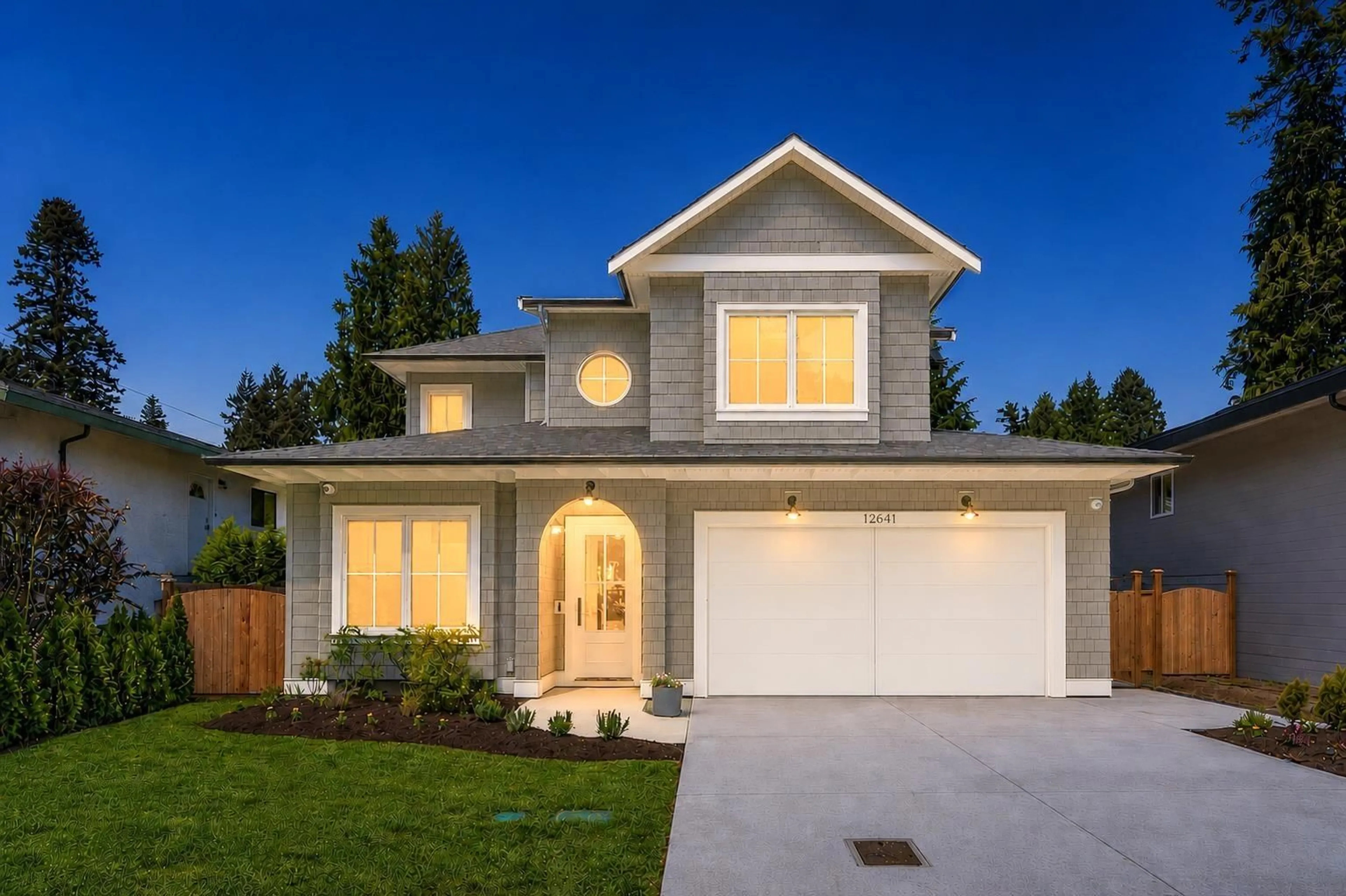 Home with vinyl exterior material, street for 12641 15 AVENUE, Surrey British Columbia V4A1K2
