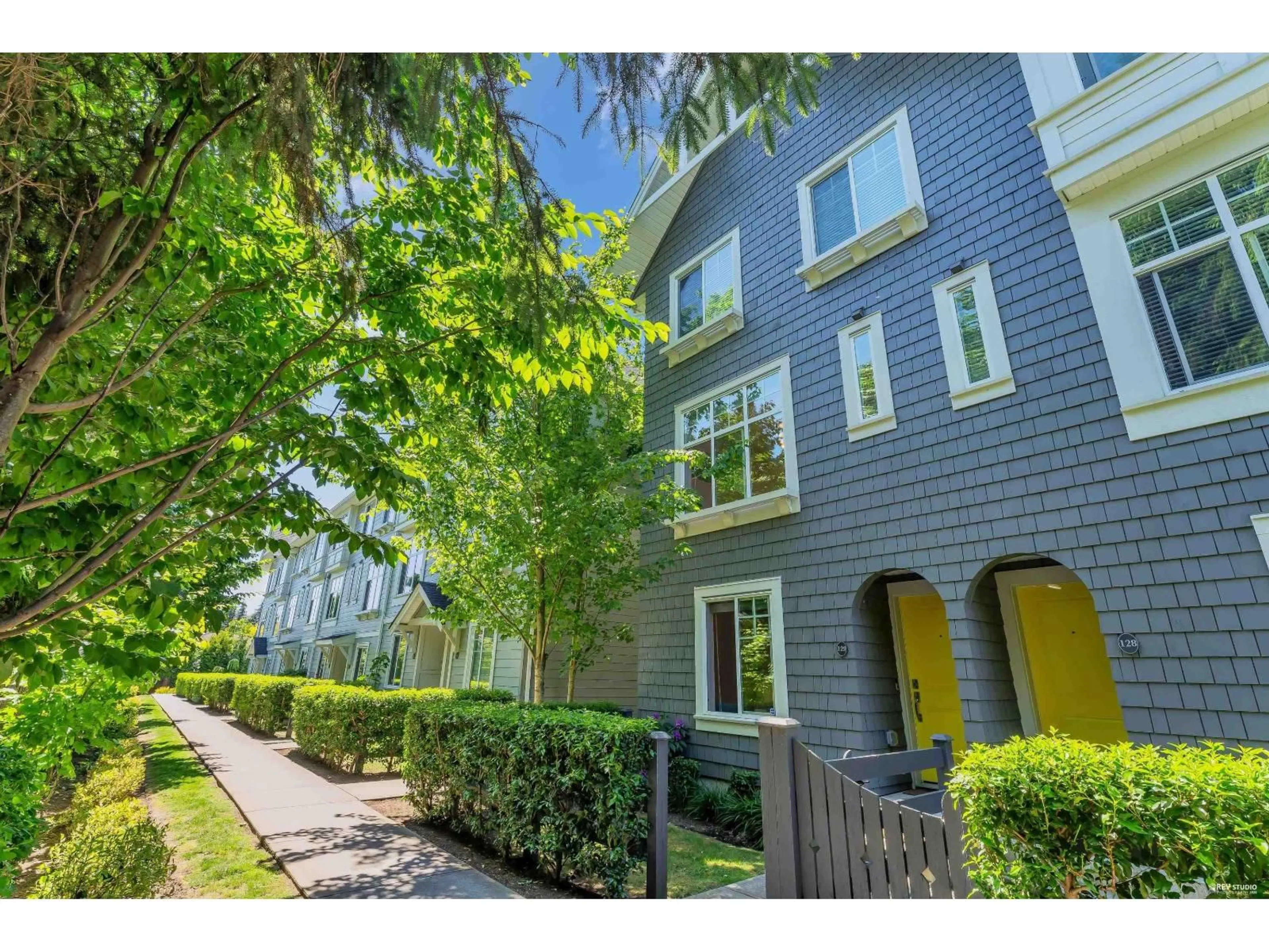 Unknown for 129 - 15850 85 AVENUE, Surrey British Columbia V4N6W2