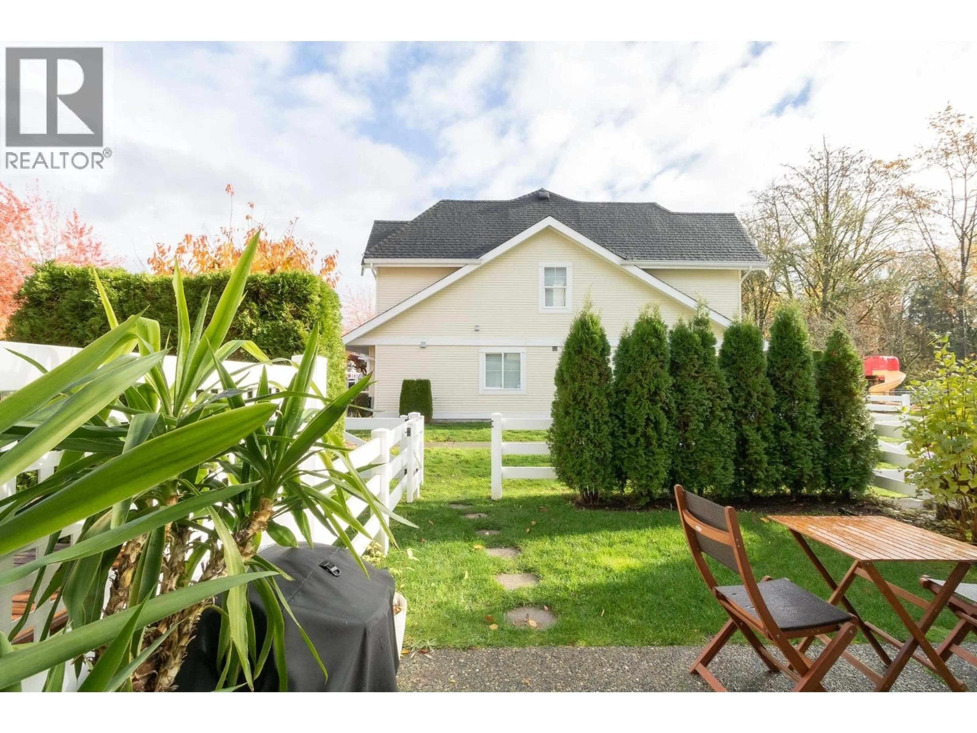 Patio, street for 28 - 23560 119 AVENUE, Maple Ridge British Columbia V4R2P5