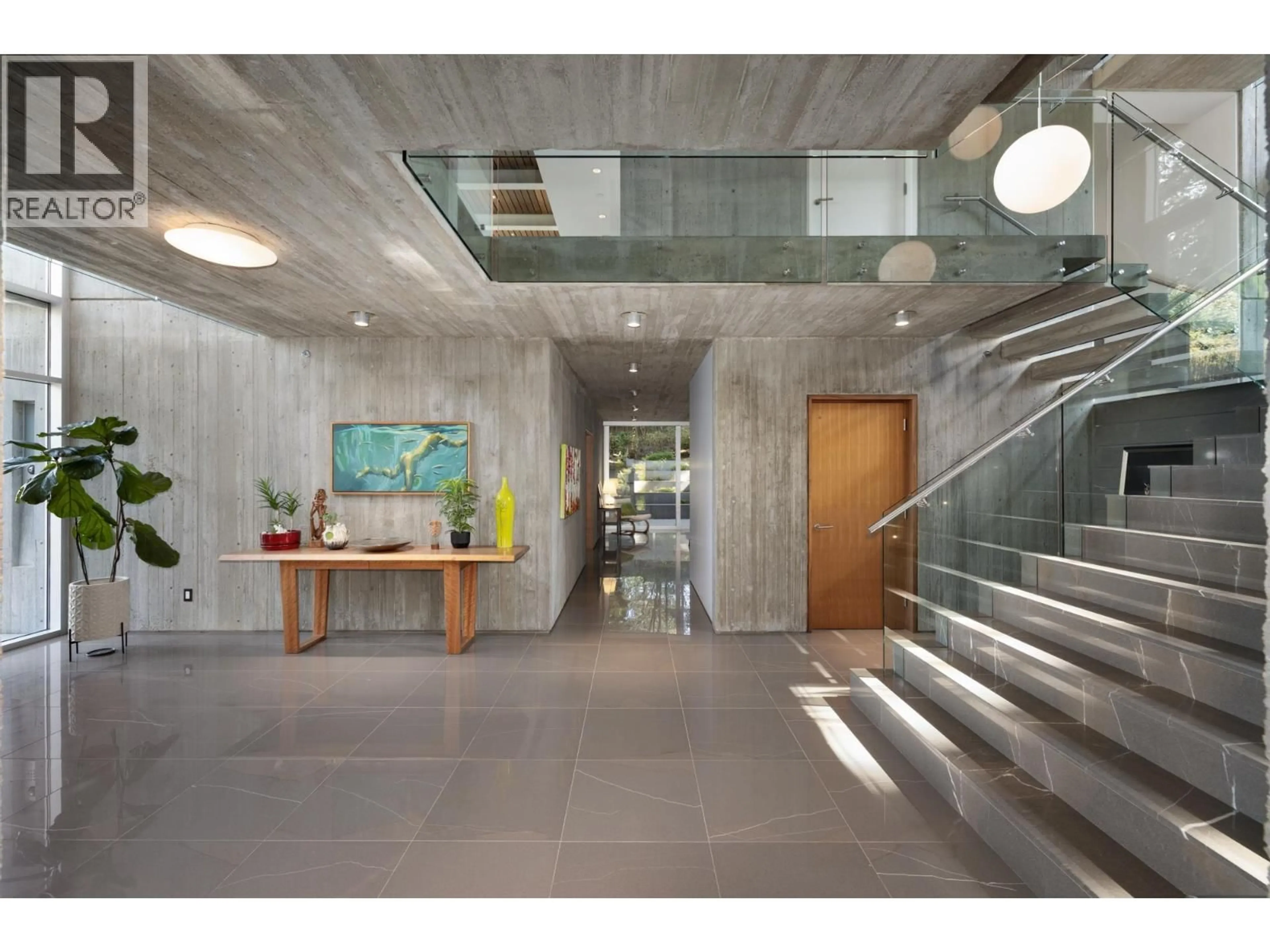 Indoor foyer for 4850 FANNIN AVENUE, Vancouver British Columbia V6T1B2