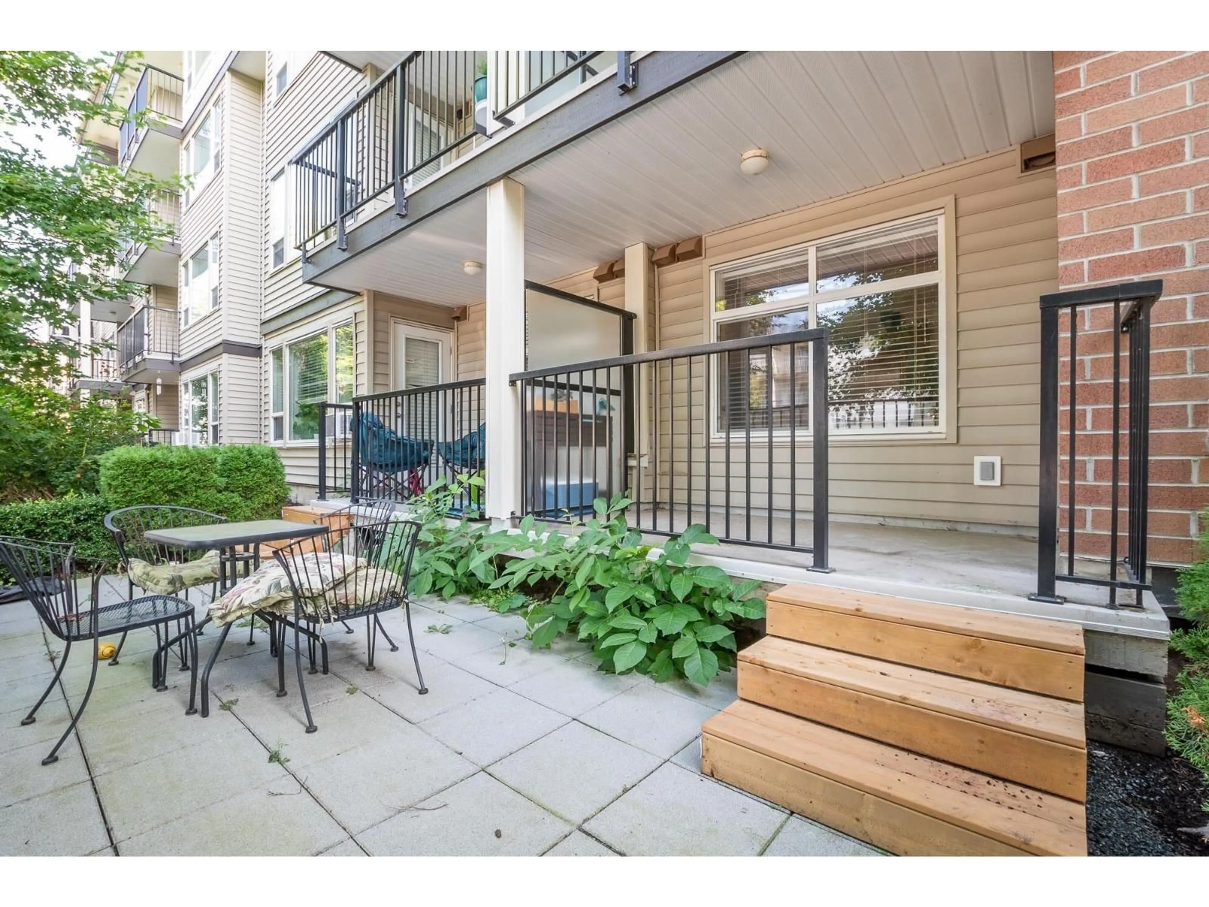 Patio, street for 109 - 46150 BOLE AVENUE, Chilliwack British Columbia V2P0B7