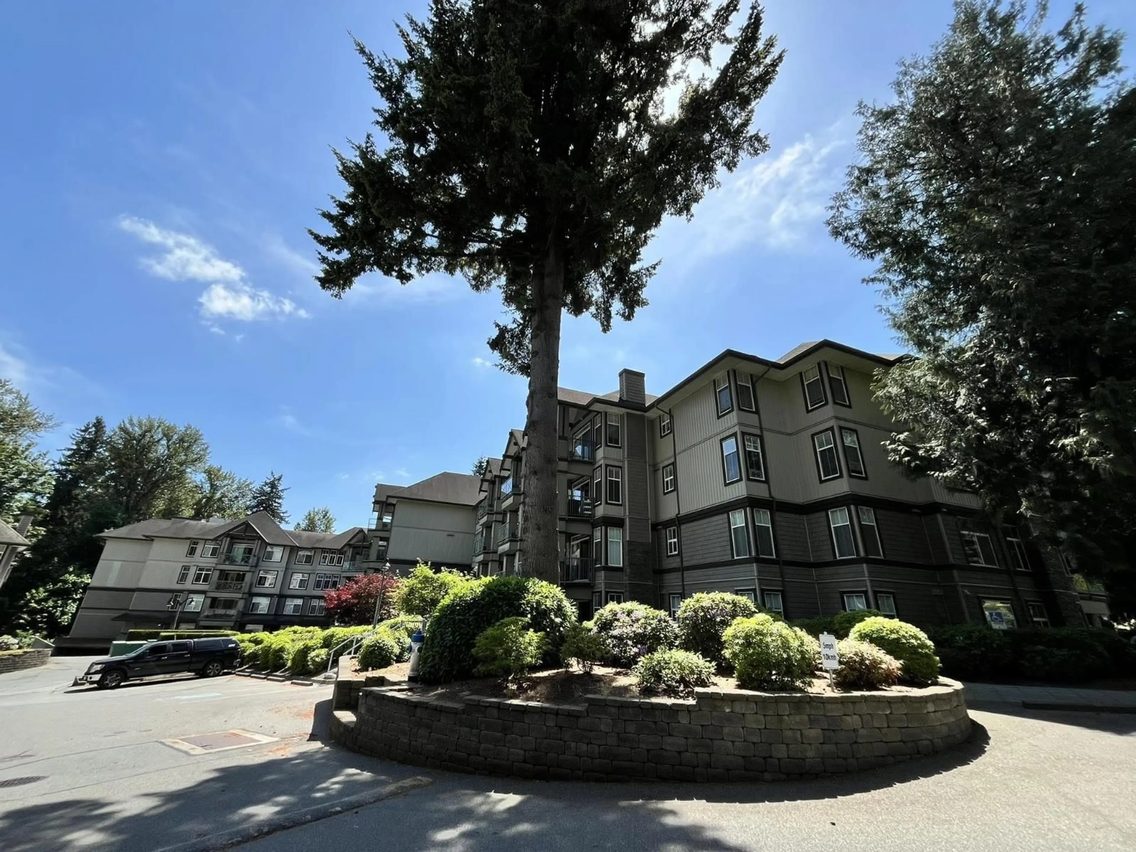 Unknown for 202 - 33318 E BOURQUIN CRESCENT, Abbotsford British Columbia V2S0A6