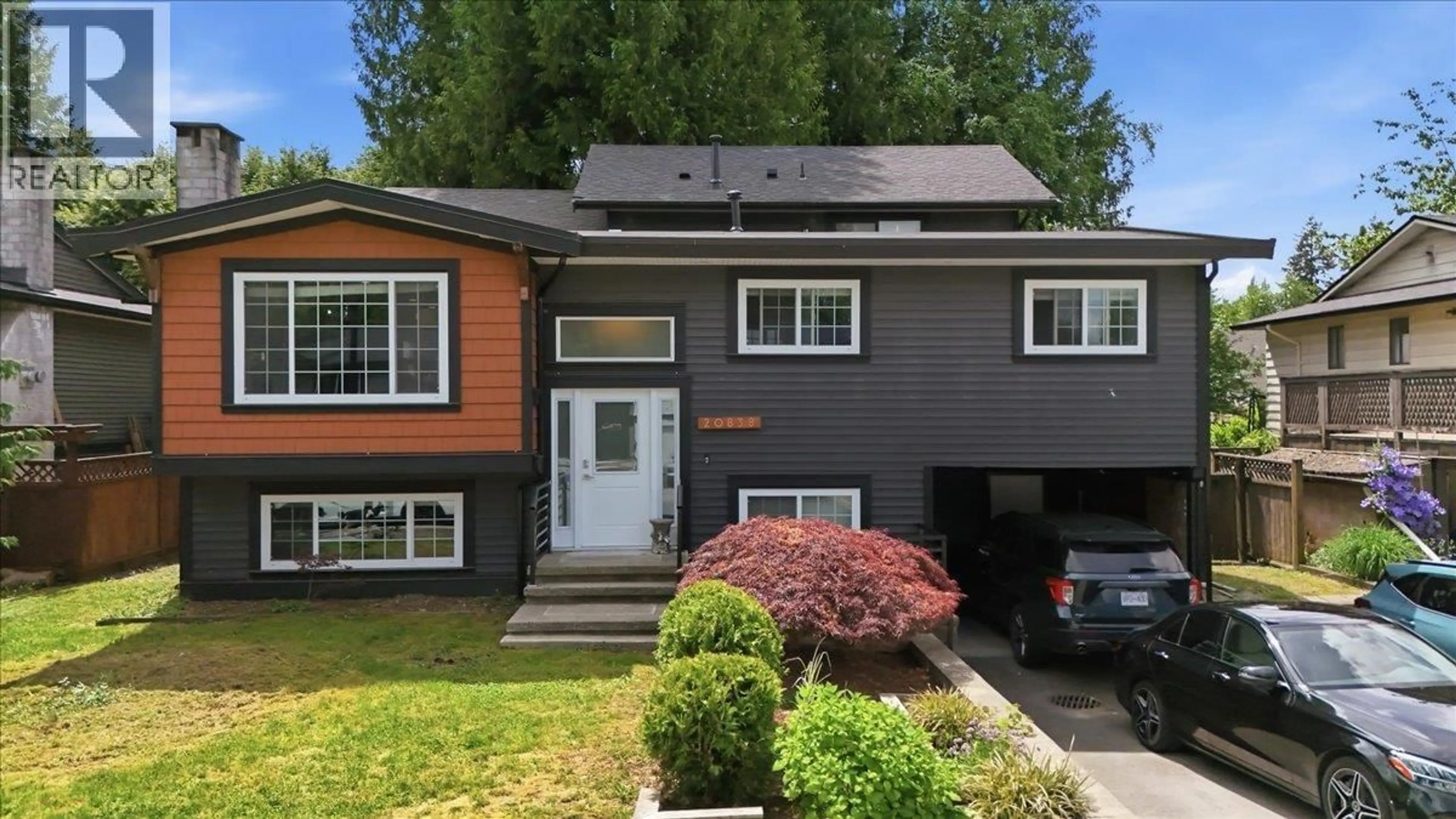 Home with vinyl exterior material, street for 20838 117 AVENUE, Maple Ridge British Columbia V2X7S8