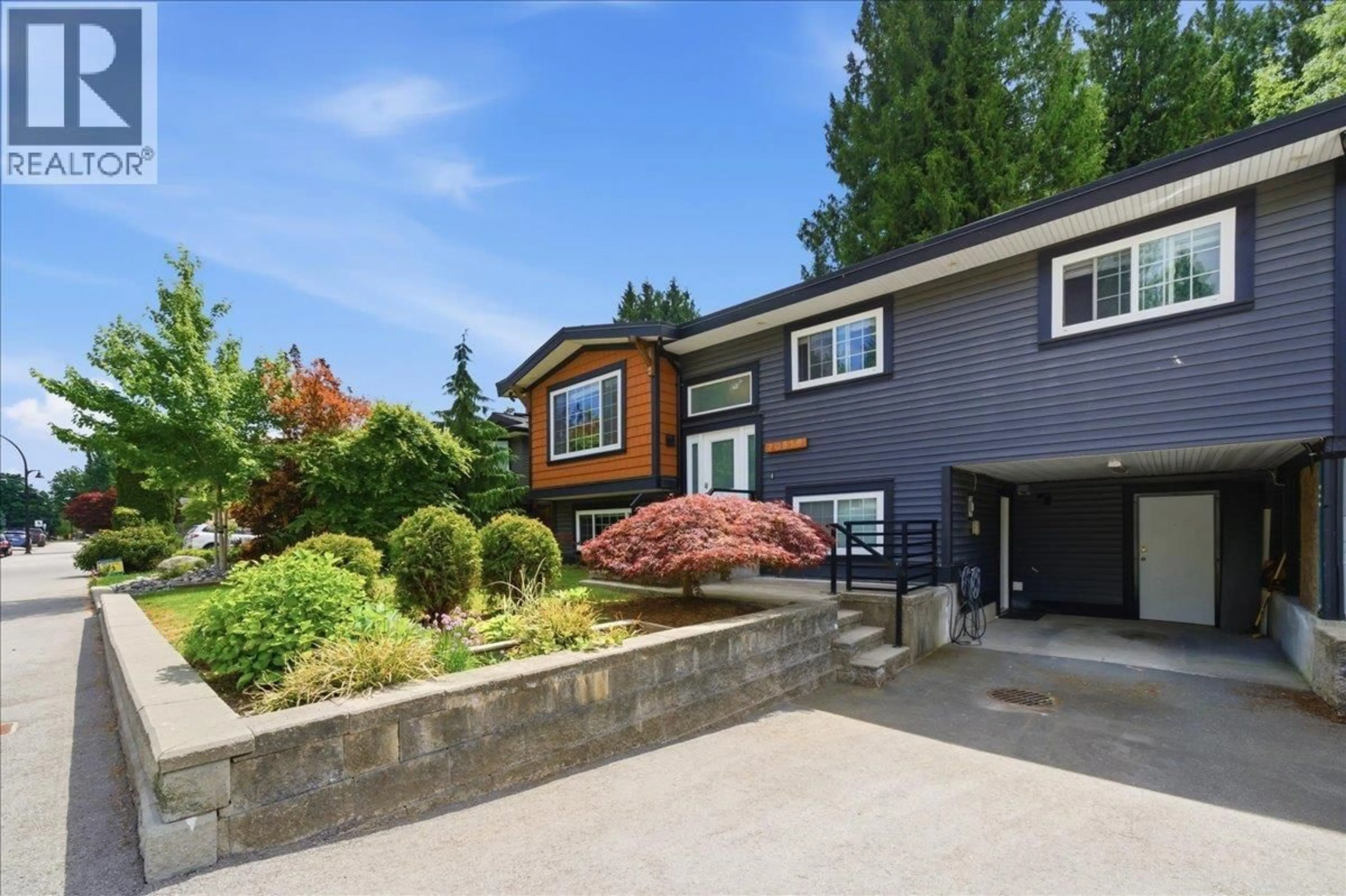 Home with vinyl exterior material, street for 20838 117 AVENUE, Maple Ridge British Columbia V2X7S8