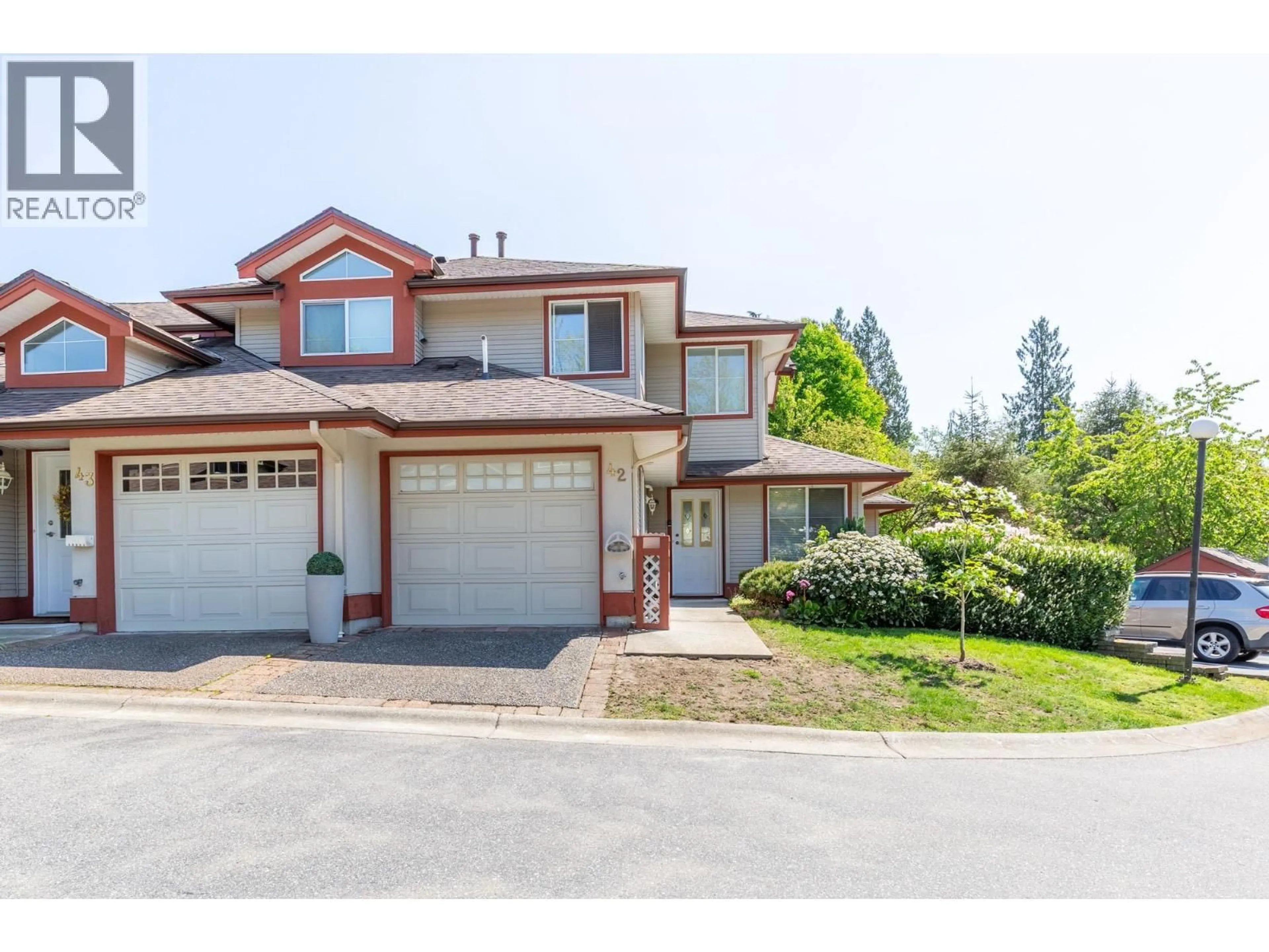 A pic from outside/outdoor area/front of a property/back of a property/a pic from drone, street for 42 - 22740 116 AVENUE, Maple Ridge British Columbia V2X2X7