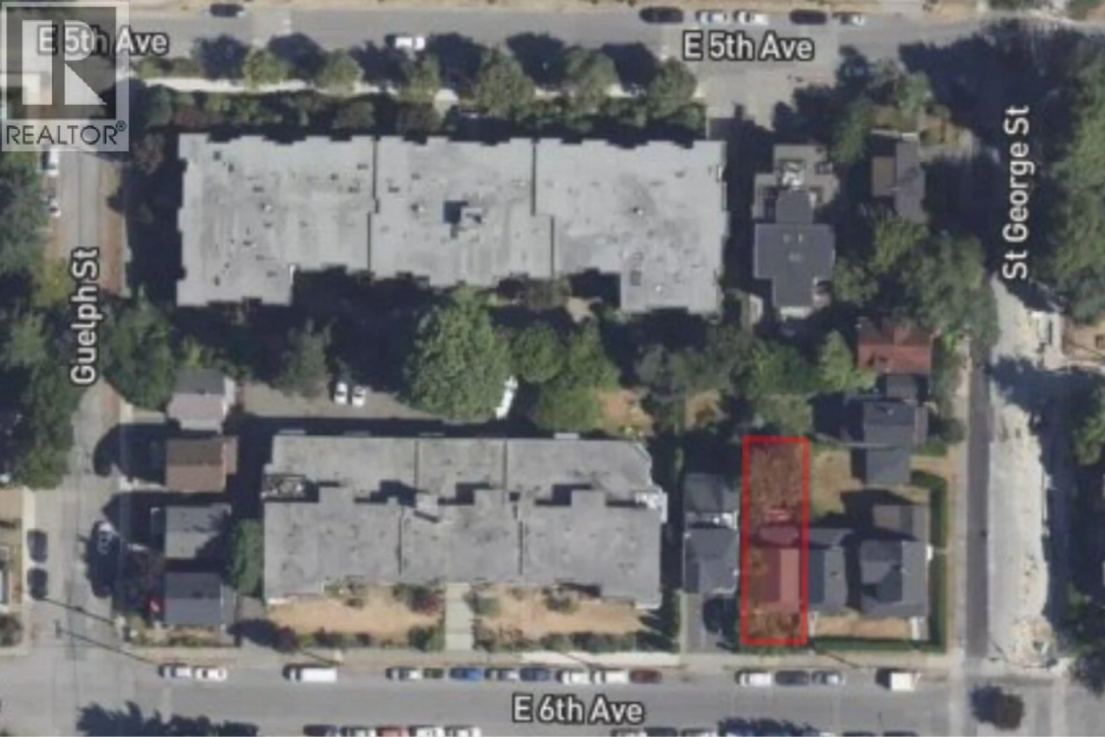 A pic from outside/outdoor area/front of a property/back of a property/a pic from drone, street for 473 6TH AVENUE, Vancouver British Columbia V5T1K7