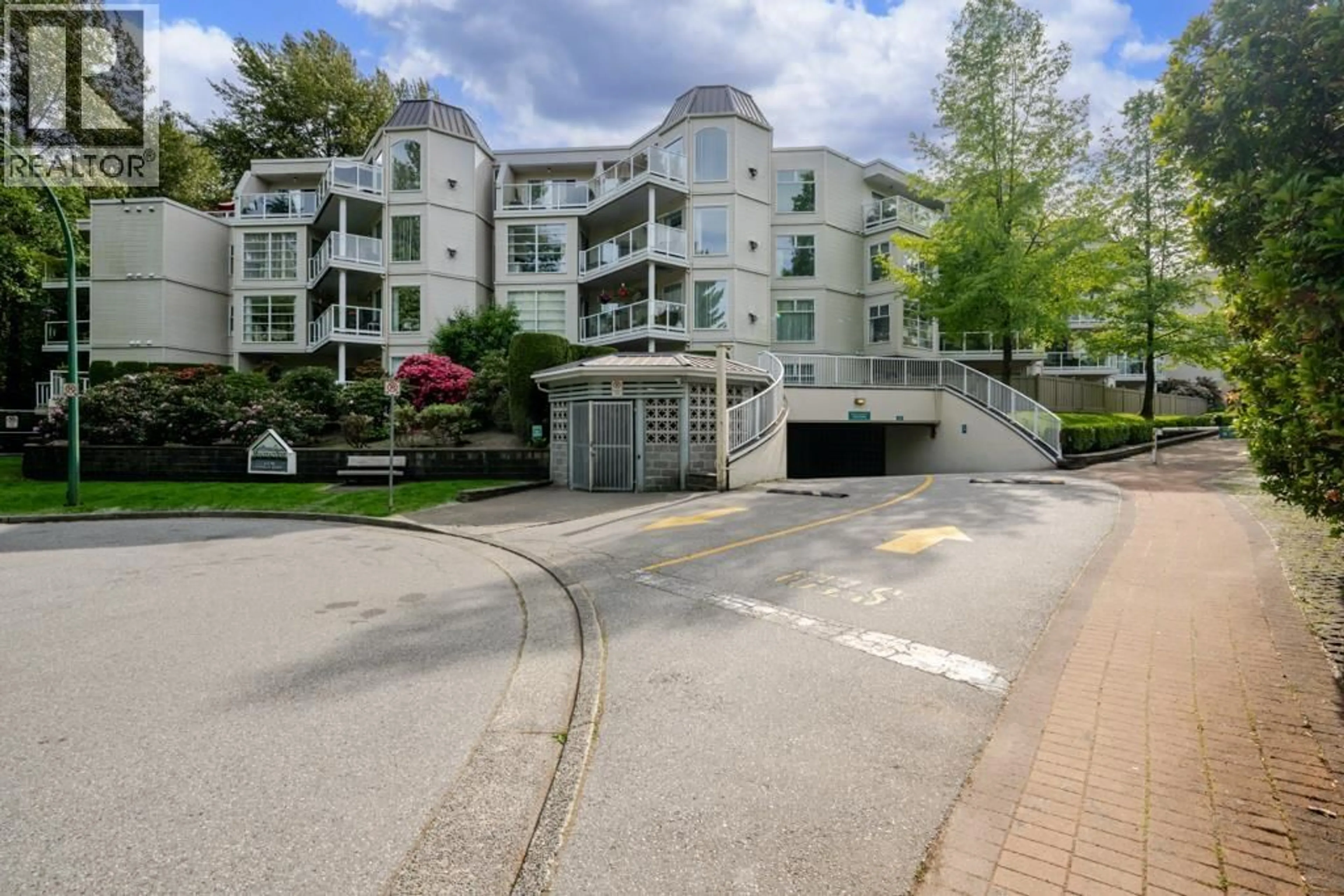 Unknown for 416 - 1220 LASALLE PLACE, Coquitlam British Columbia V3B7L6
