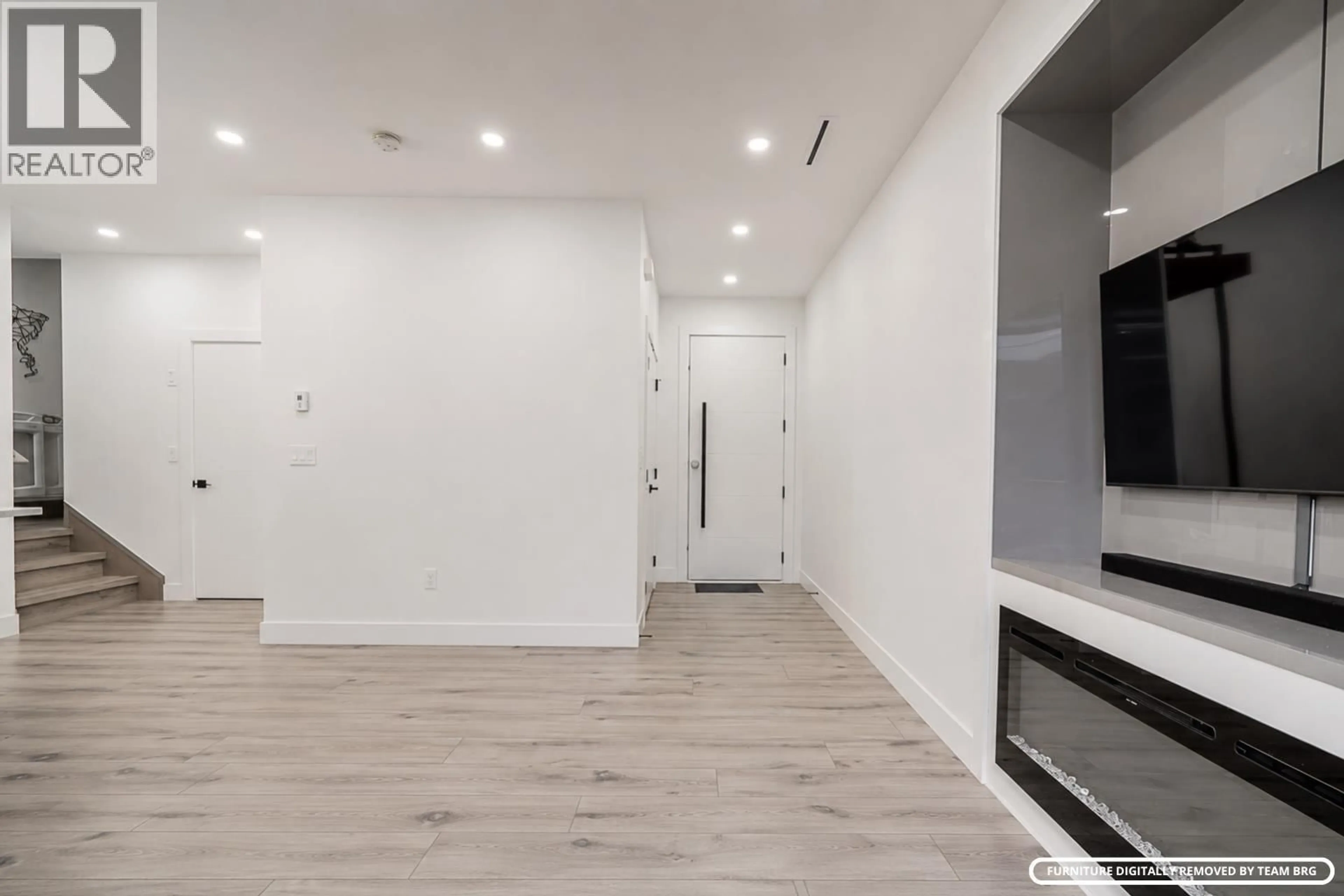 A pic of a room for #2 - 4675 CANADA WAY, Burnaby British Columbia V5G1K9
