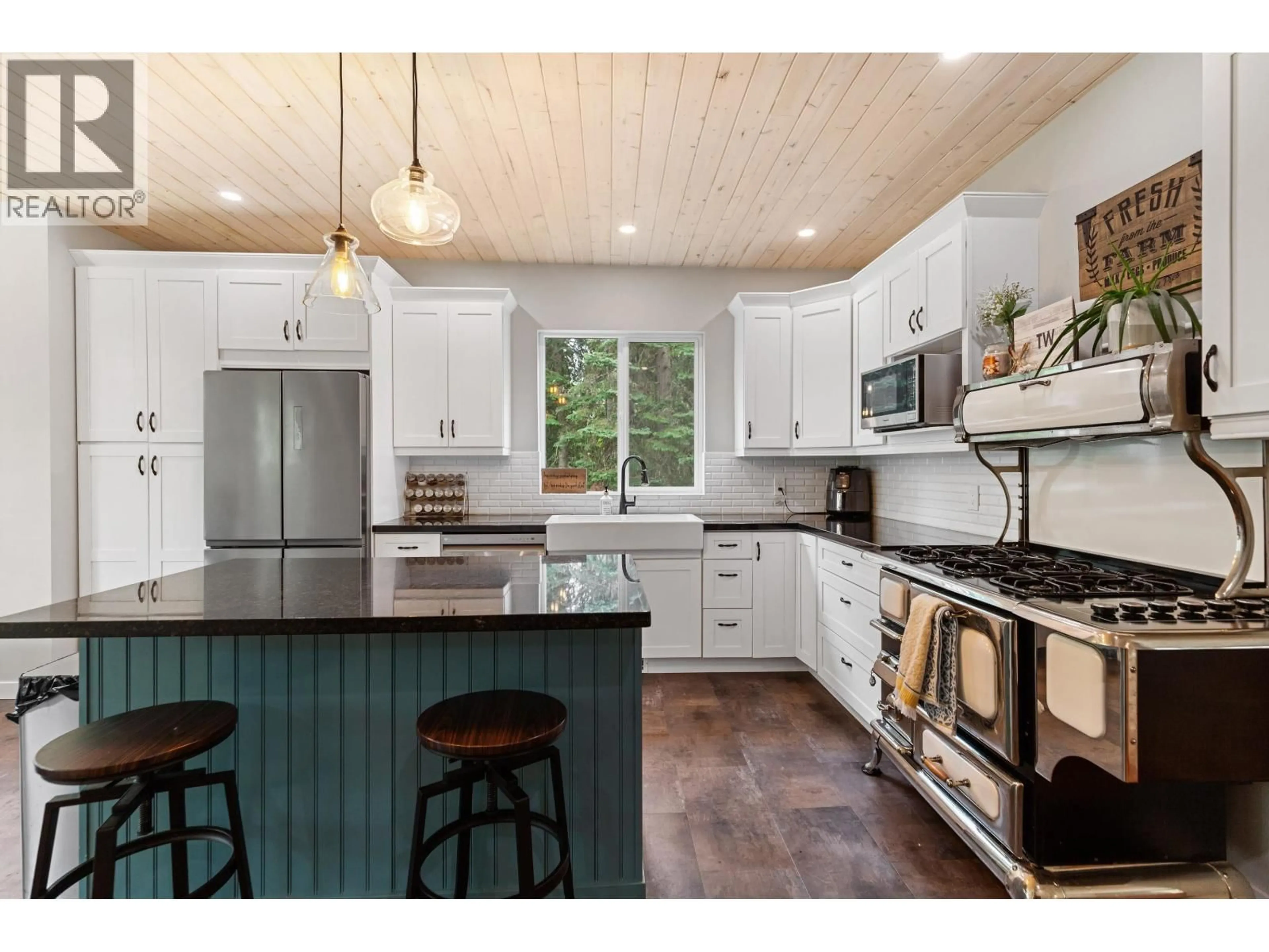 Open concept kitchen, unknown for 9490 EDNA ROAD, Prince George British Columbia V2K5L9