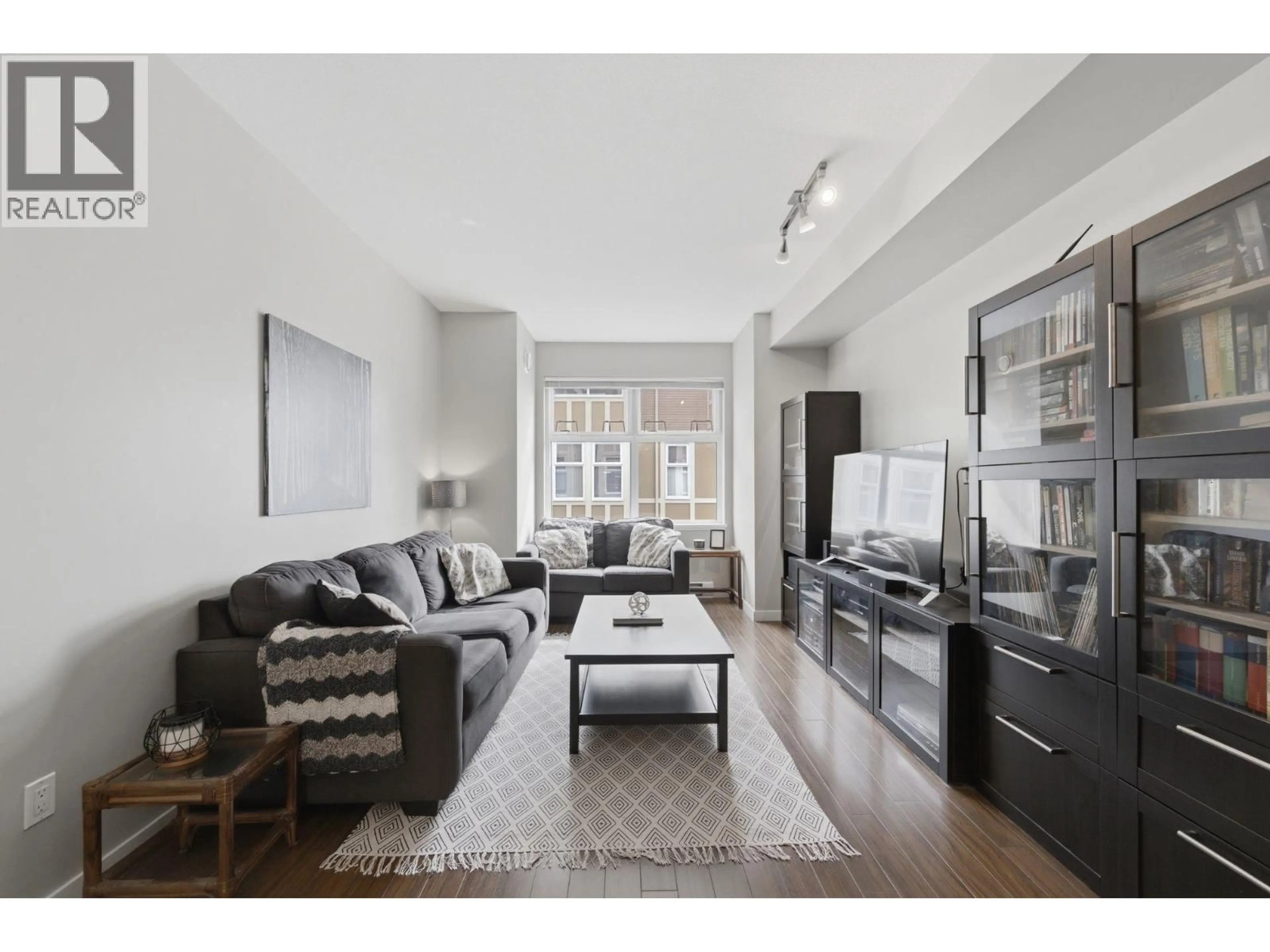 Living room with furniture, unknown for 13 - 9333 FERNDALE ROAD, Richmond British Columbia V6Y1X4