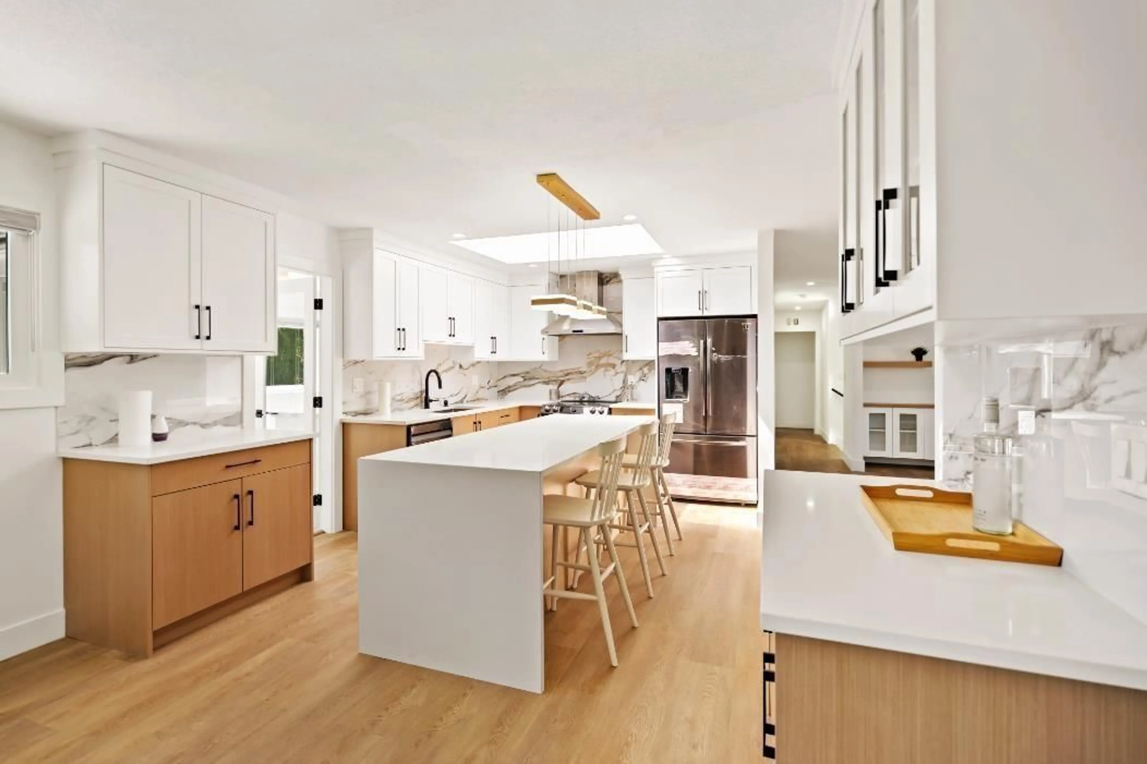 Contemporary kitchen, unknown for 23222 56 AVENUE, Langley British Columbia V2Z2P7
